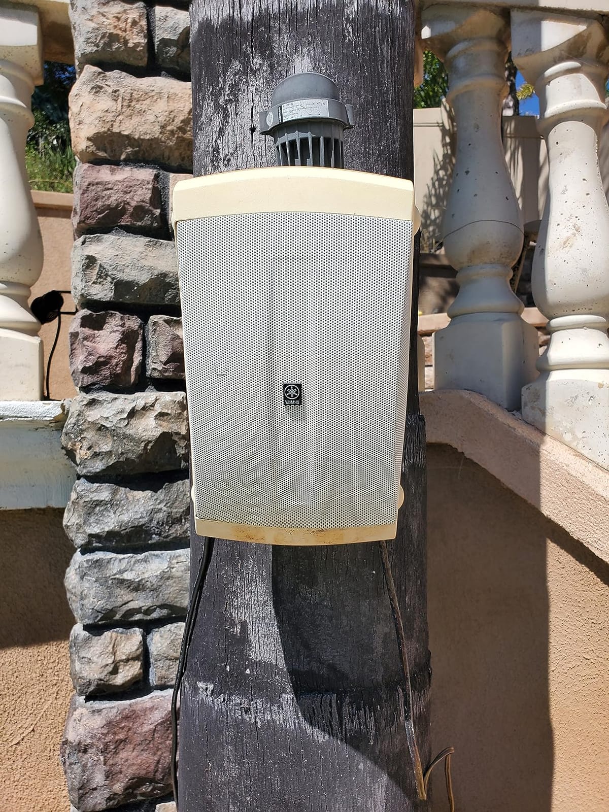 Yamaha Audio NS-AW150W 2-Way Indoor/Outdoor Speakers (Pair, White) customer photo 1