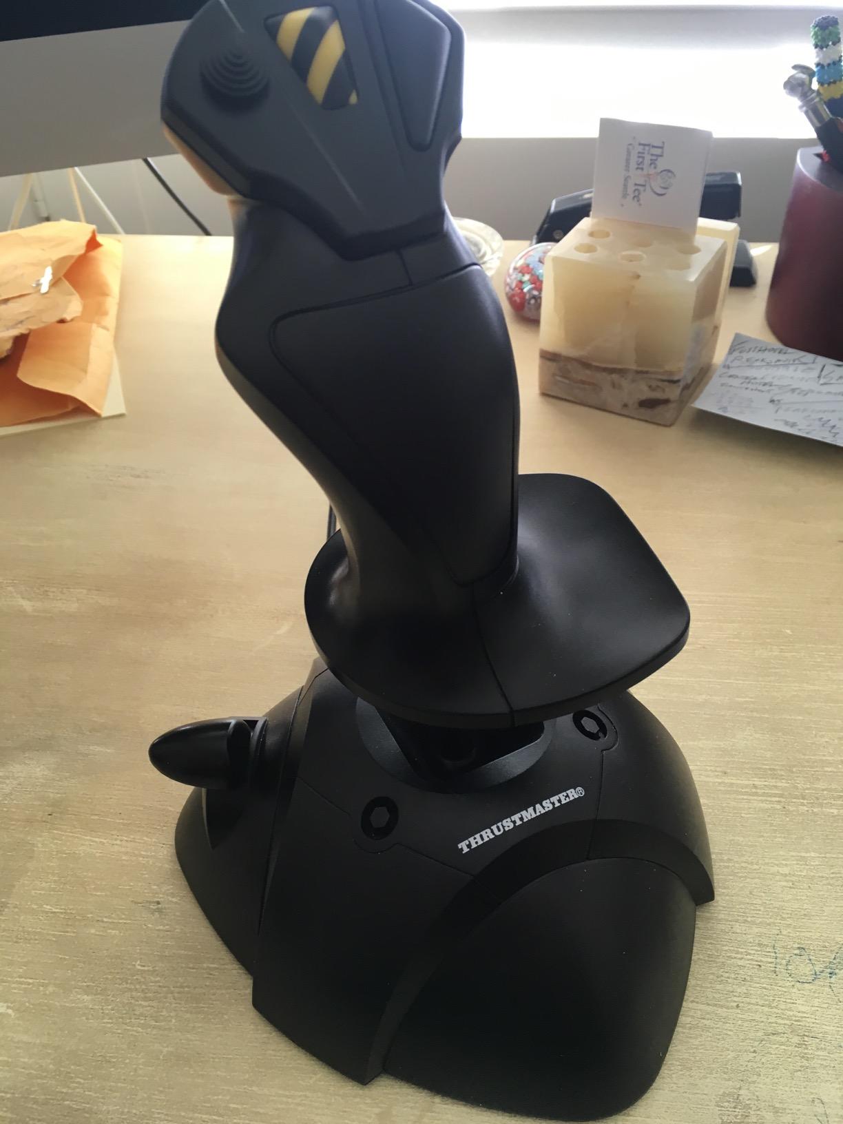 Thrustmaster USB Joystick (Windows) customer photo 2