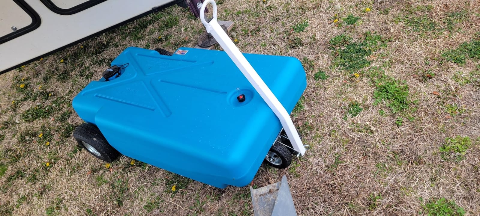 Barker 4-Wheeler Tote Tank - 42 Gallon Capacity (30844) customer photo 2