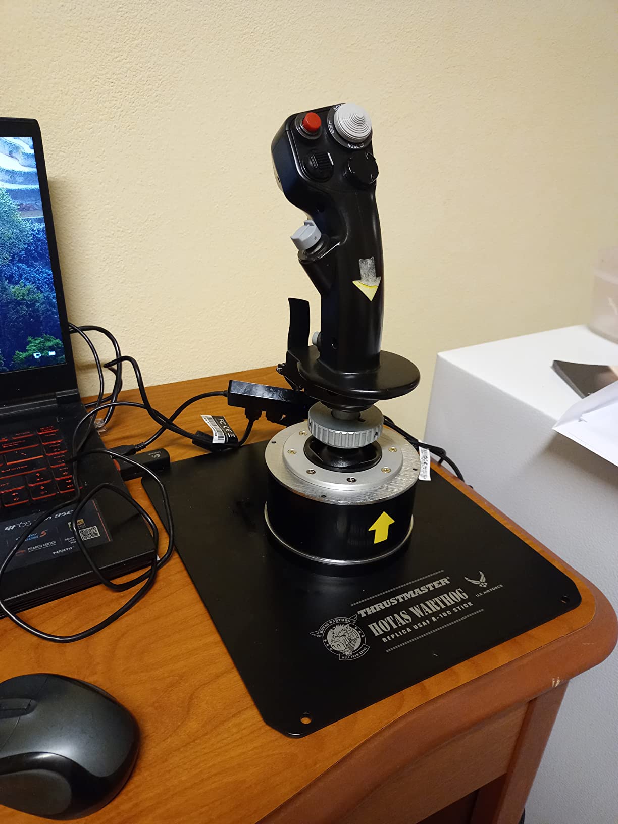 Thrustmaster HOTAS Warthog A10 Replica Flight Stick & Throttle Set - PC customer photo 1