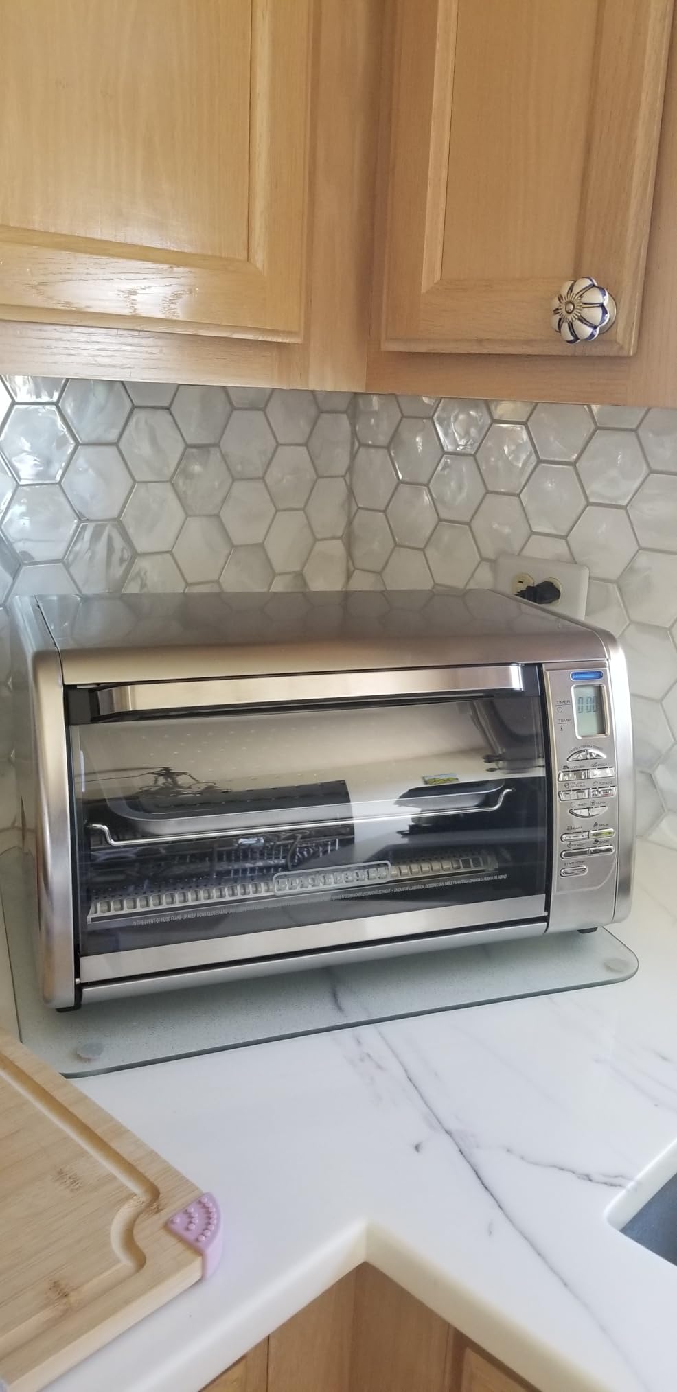 Black+Decker Countertop Convection Toaster Oven, 8 One-touch Cooking Functions, Stainless Steel customer photo 1