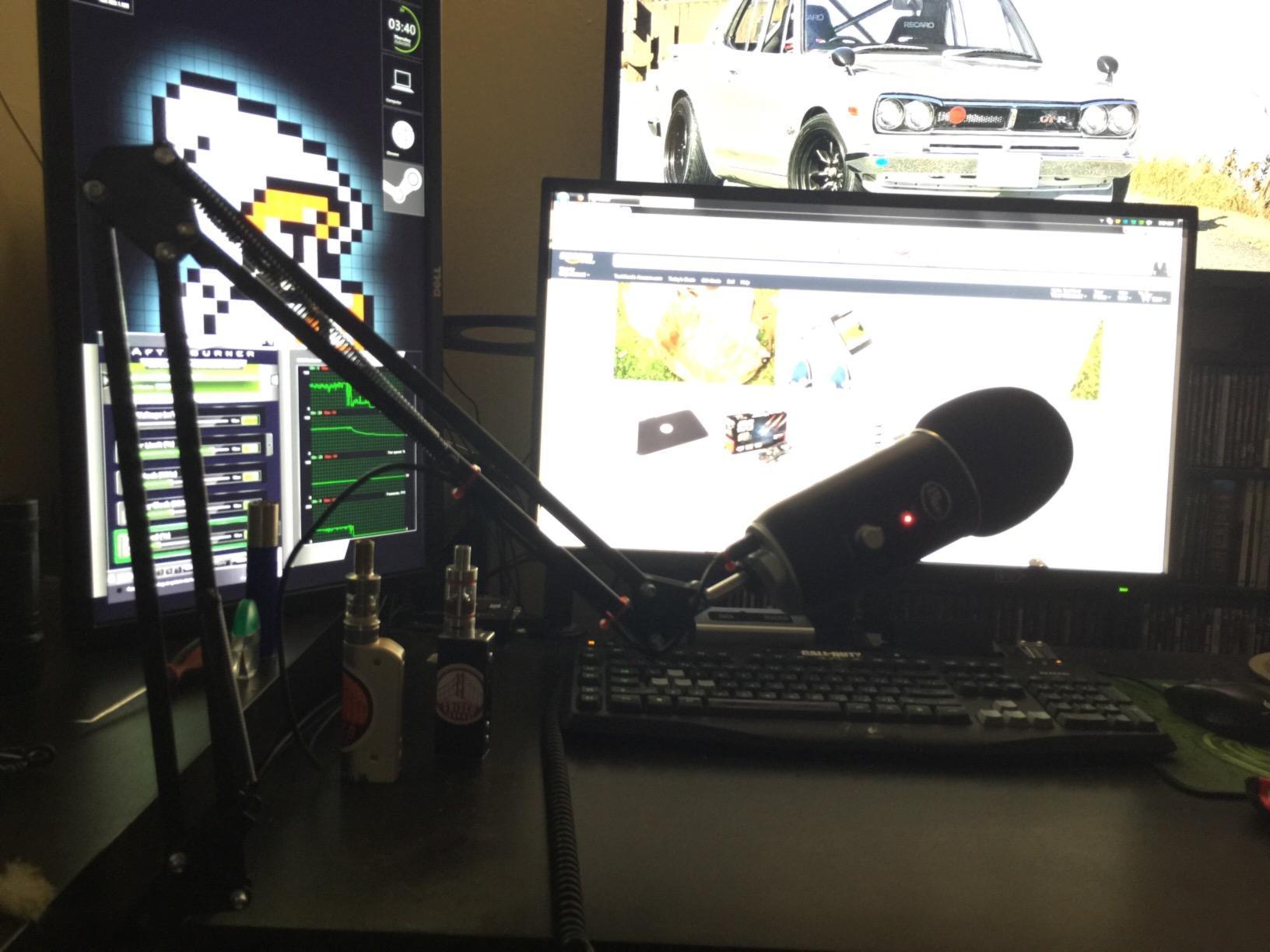 NEEWER Microphone Arm Stand, Suspension Boom Scissor Mic Arm Stand customer photo 1