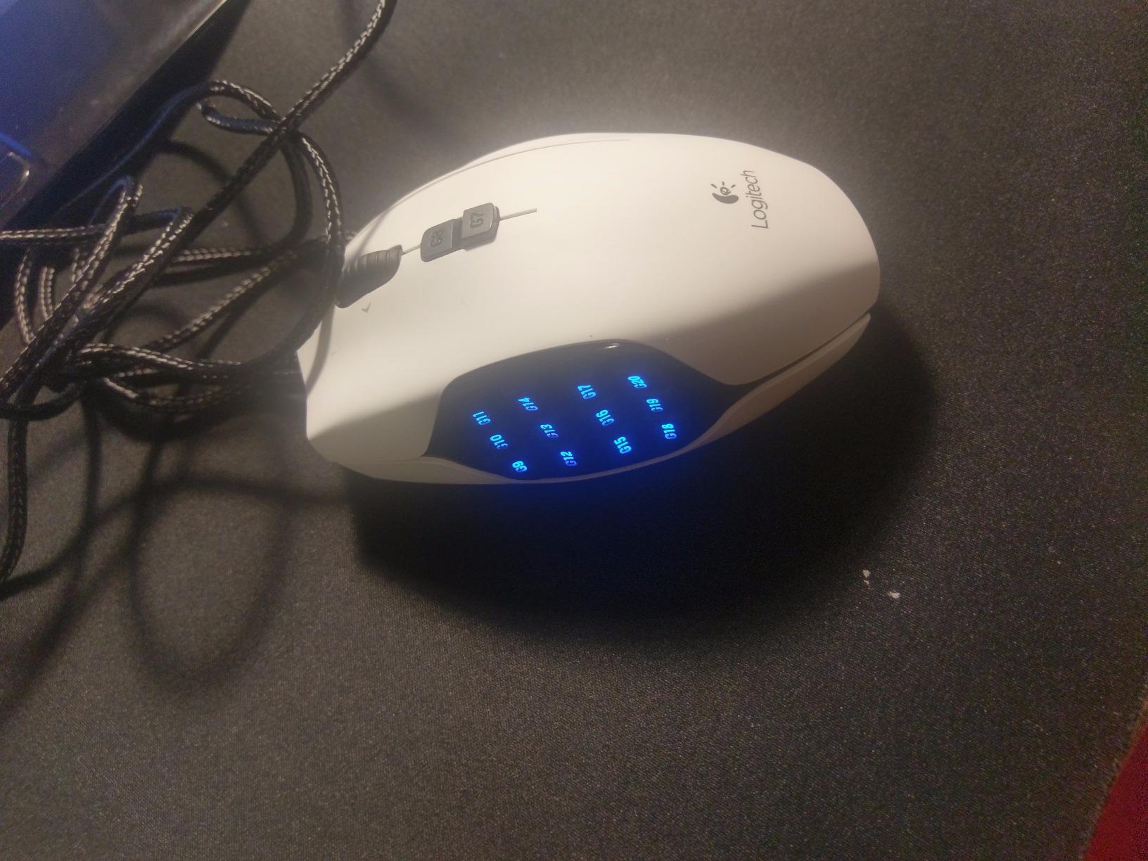 Logitech 910-003879 Logitech G600 Mmo Usb Laser Gaming Mouse customer photo 2