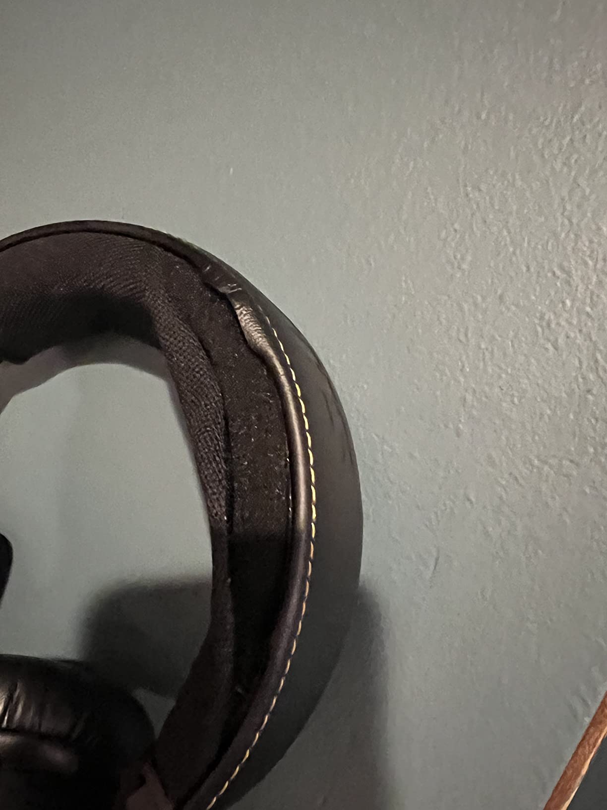 Shure SRH840A Over-Ear Wired Studio Monitoring Headphones customer photo 1