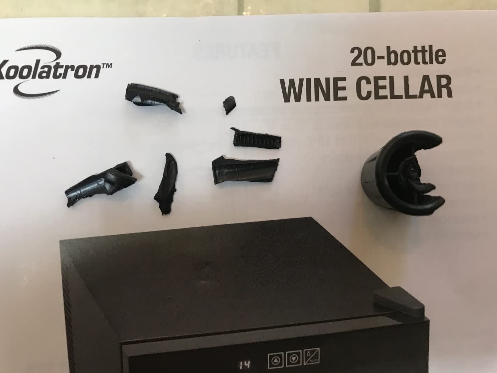 Koolatron Urban Series 20 Bottle Wine Cooler, Black Thermoelectric Wine Fridge, Freestanding Wine Refrigerator for Home Bar, Small Kitchen, Apartment, Condo, Cottage, RV customer photo 1
