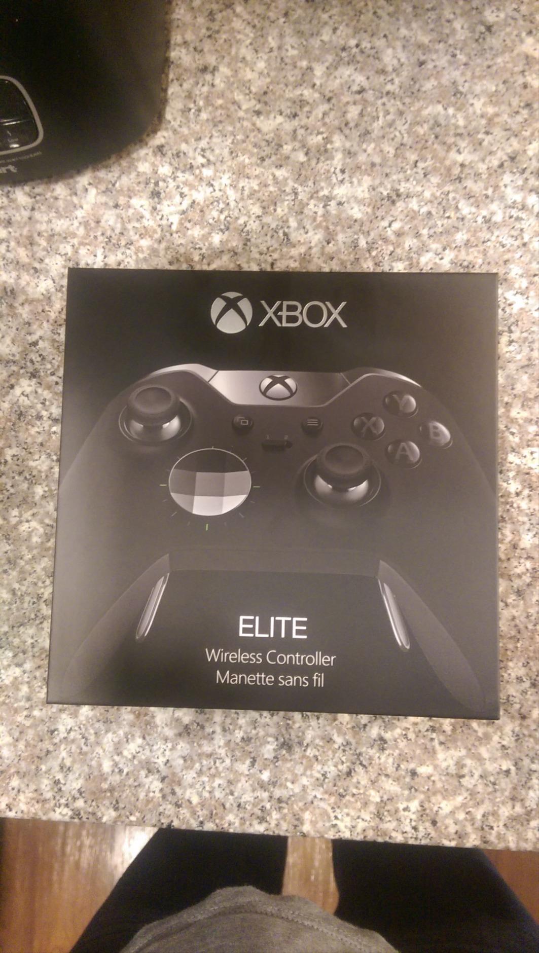 Xbox Elite Wireless Controller customer photo 1