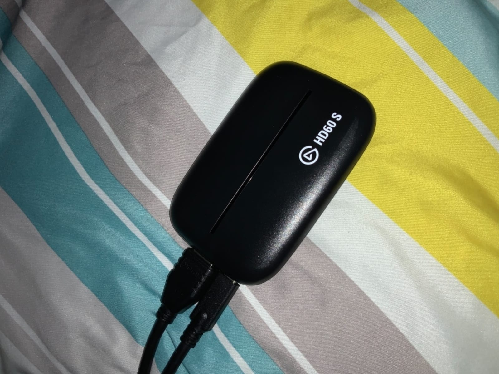 Elgato HD60 S, External Capture Card, Stream and Record in 1080p60 with ultra-low latency on PS5, PS4/Pro, Xbox Series X/S, Xbox One X/S, in OBS, Twitch, YouTube, works with PC/Mac customer photo 1