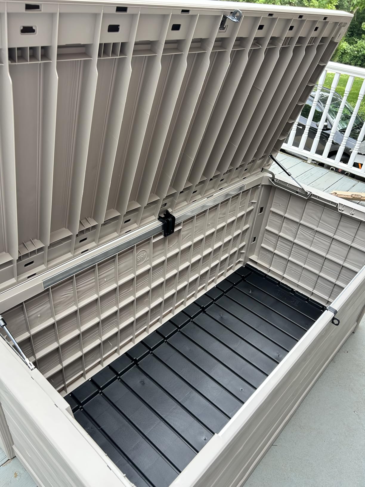 Keter Westwood 150 Gal Outdoor Storage Box for Patio and Pool Accessories customer photo 1