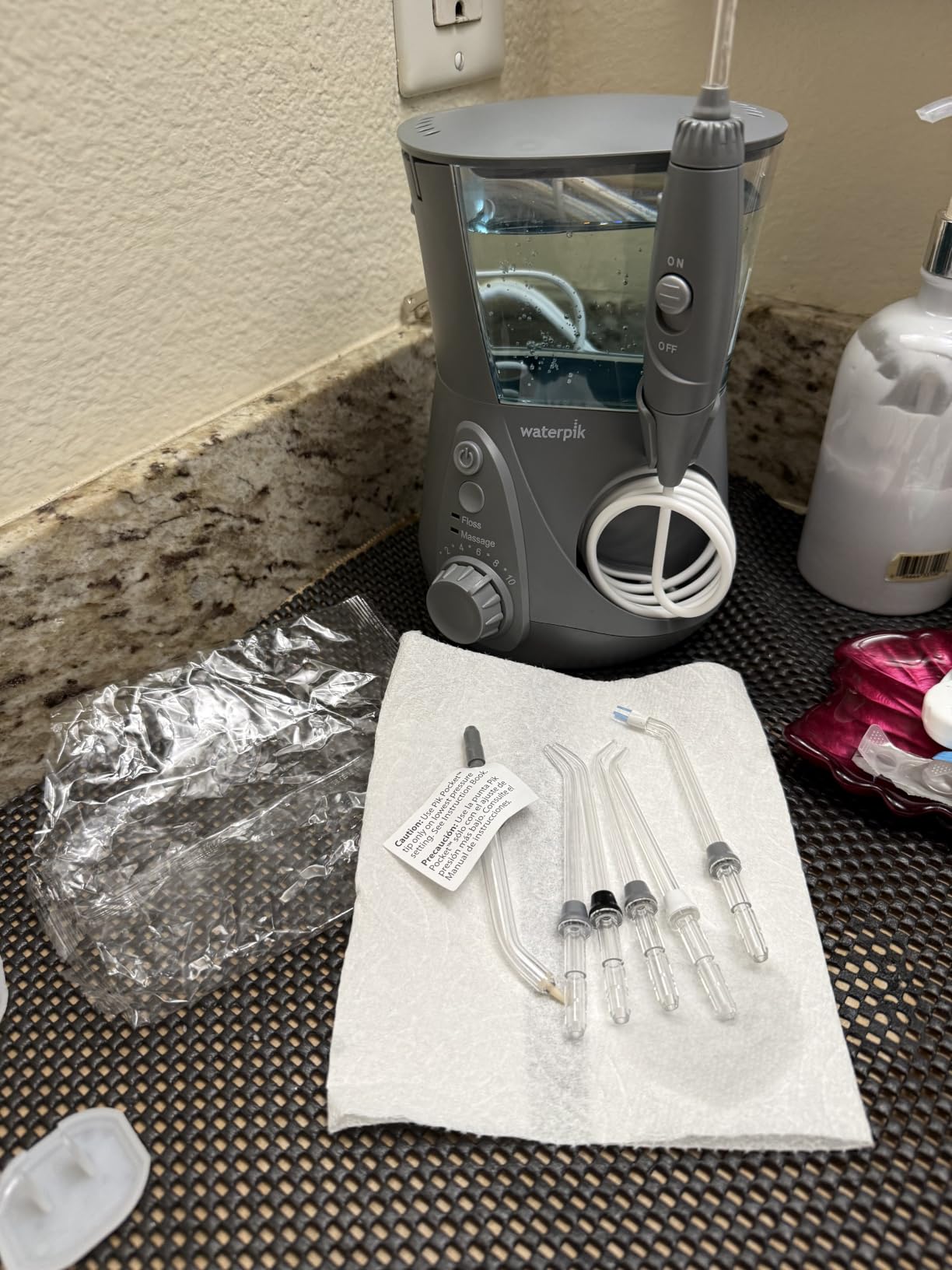 Waterpik Aquarius Countertop Water Flosser with 10 Settings, 7 Tips, Black customer photo 1