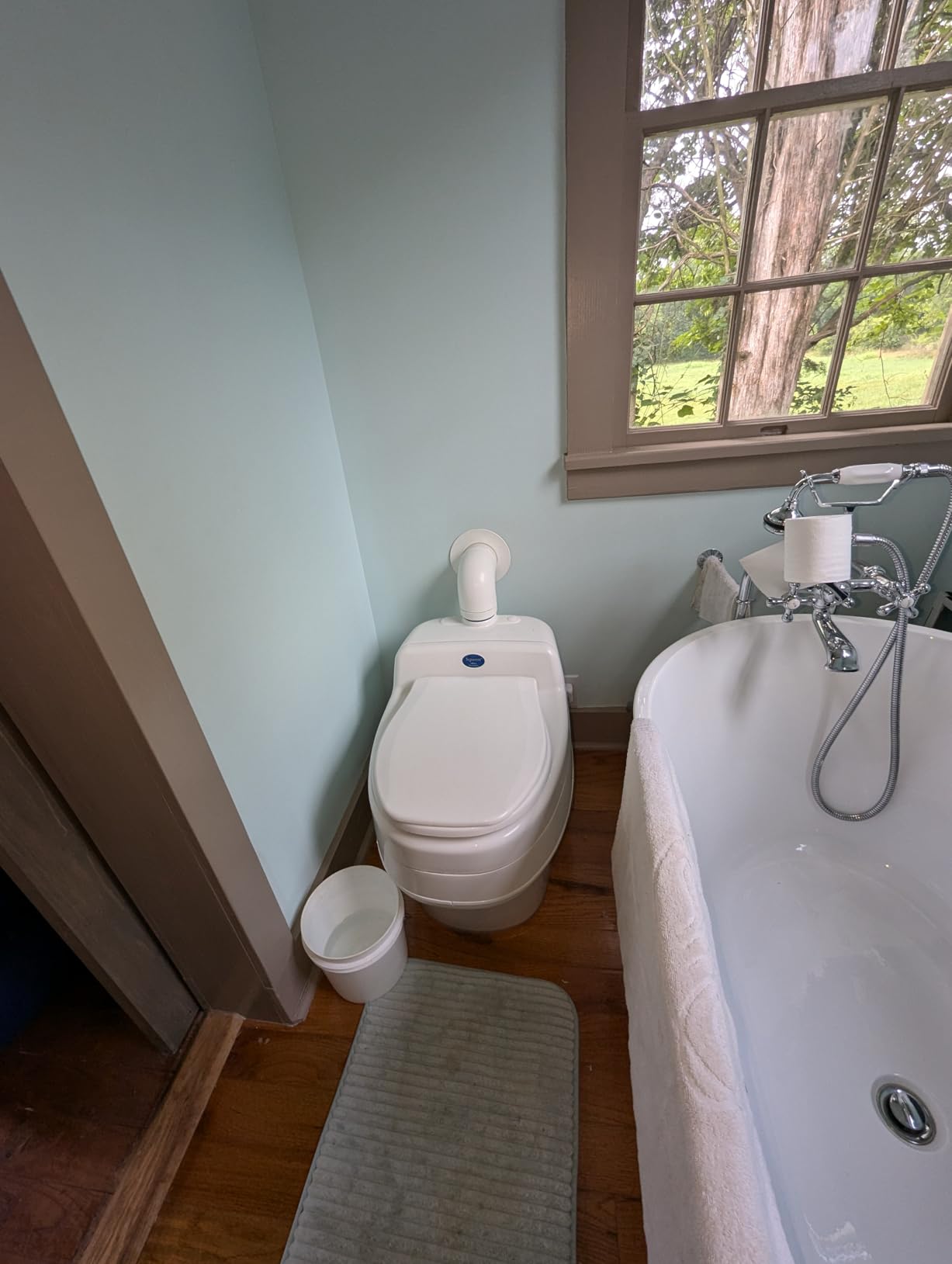 Separett Villa Urine-Separating Compost Toilet customer photo 1
