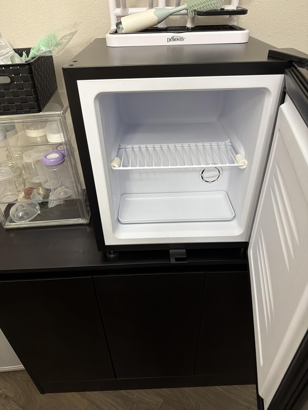 Whynter Upright Mini Freezer, 1.1 Cu Ft, Silver, CUF-112SS customer photo 1