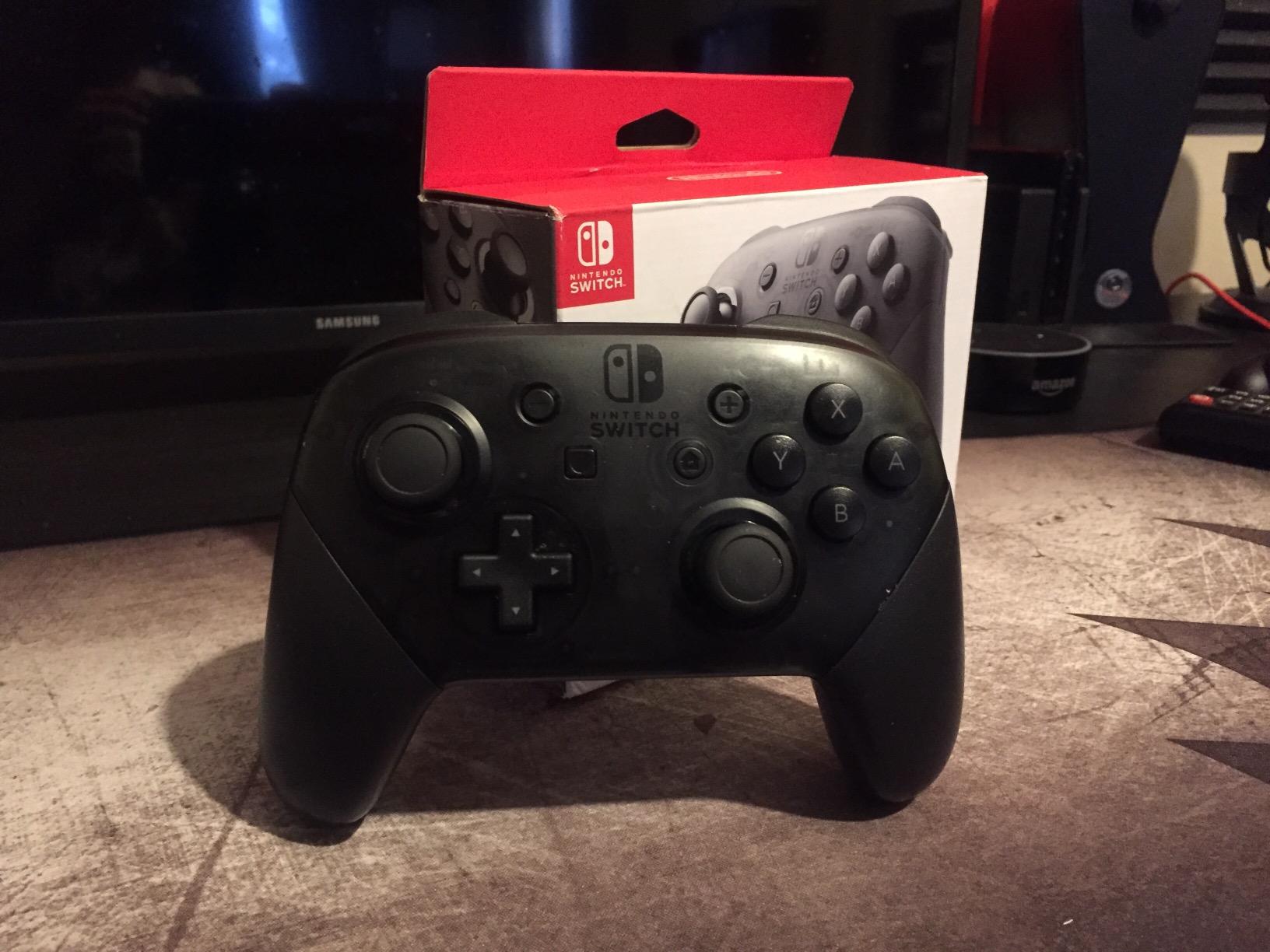 Nintendo Switch Pro Controller customer photo 2