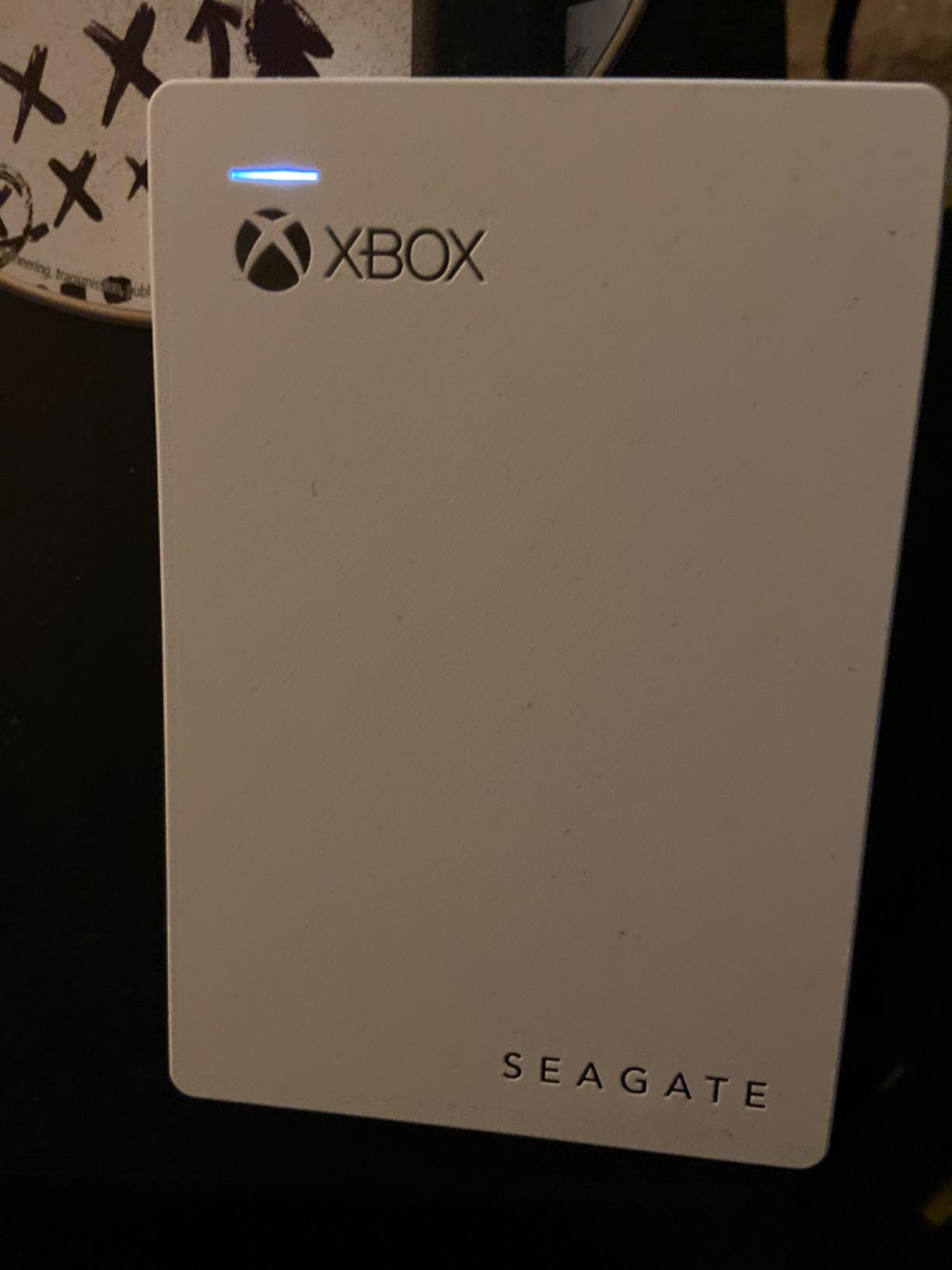 Seagate Game Drive for Xbox Game Pass Special Edition 2TB - White (STEA2000417), Portable customer photo 1