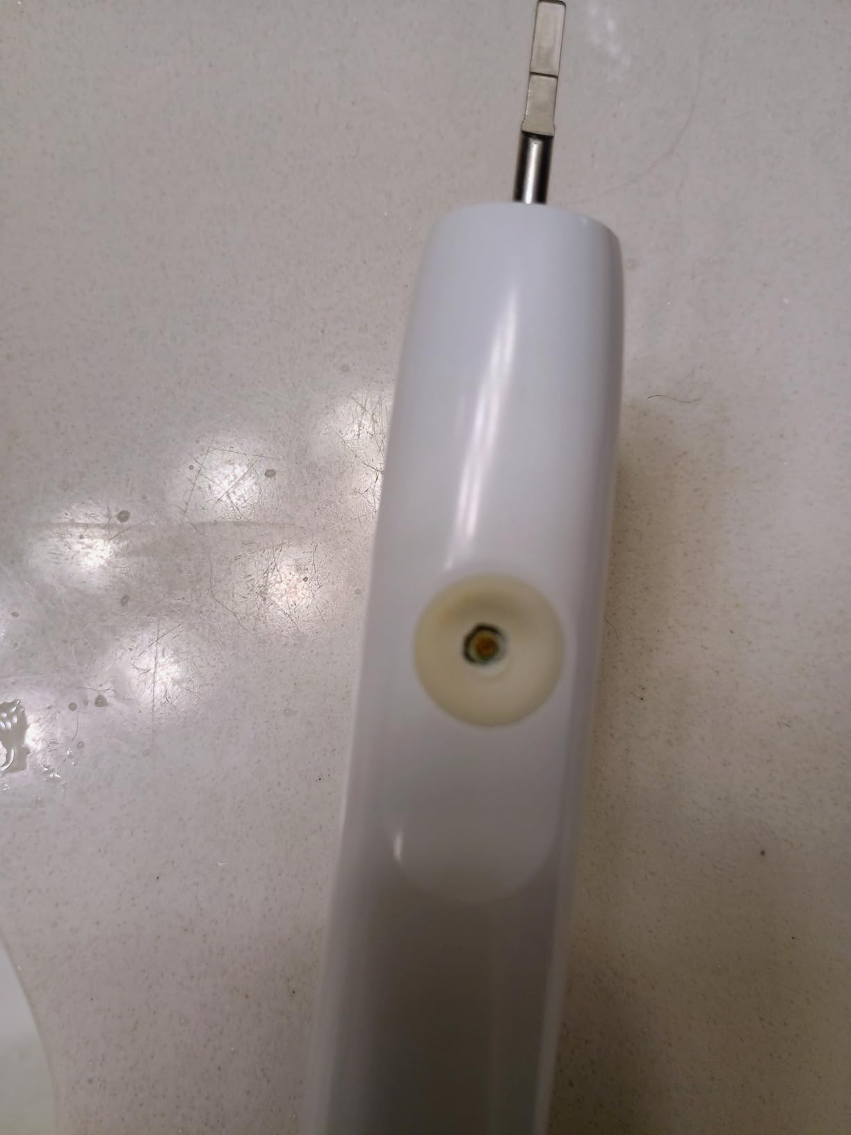 Phillips Sonicare Sonicare ProtectiveClean Removes up to 7x More Plaque, Long lasting 4 day Battery Life Rechargeable Electric Toothbrush, White/Grey customer photo 1