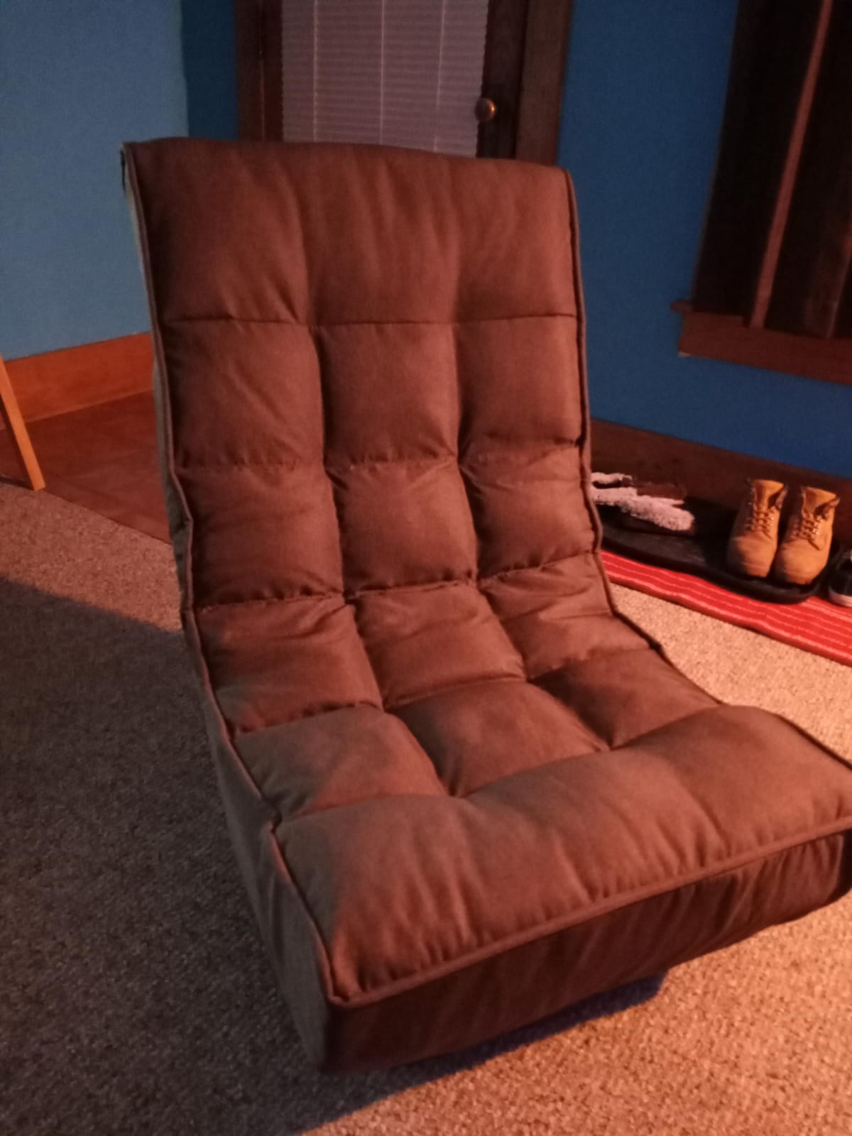 GIANTEX 360 Degree Swivel Gaming Chair, 6 Position Adjustable (Coffee) customer photo 2