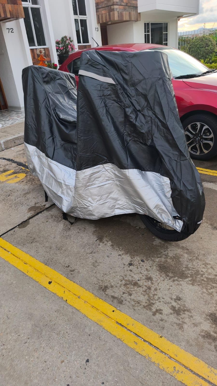 VELMIA Motorcycle Cover Extremely Heat Resistant up to 550 F I High Standard Motorcycle Cover Waterproof Outdoor for All Seasons, Motorcycle Storage, Scooter Cover, Moped Cover, Harley Cover customer photo 1