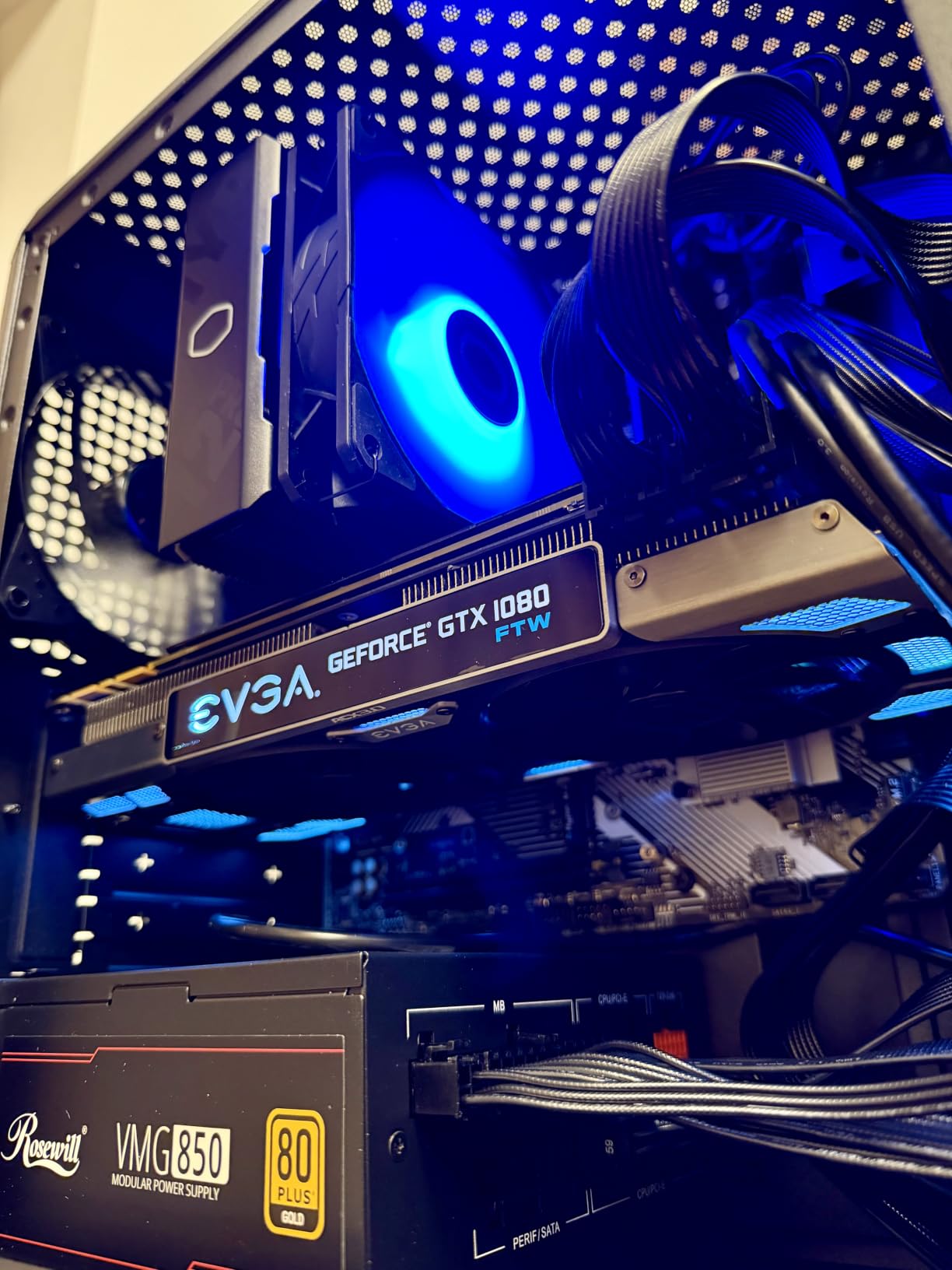 Cooler Master Hyper 212 PRO ARGB CPU Air Cooler, 4 Heat Pipes, PWM Fan customer photo 1