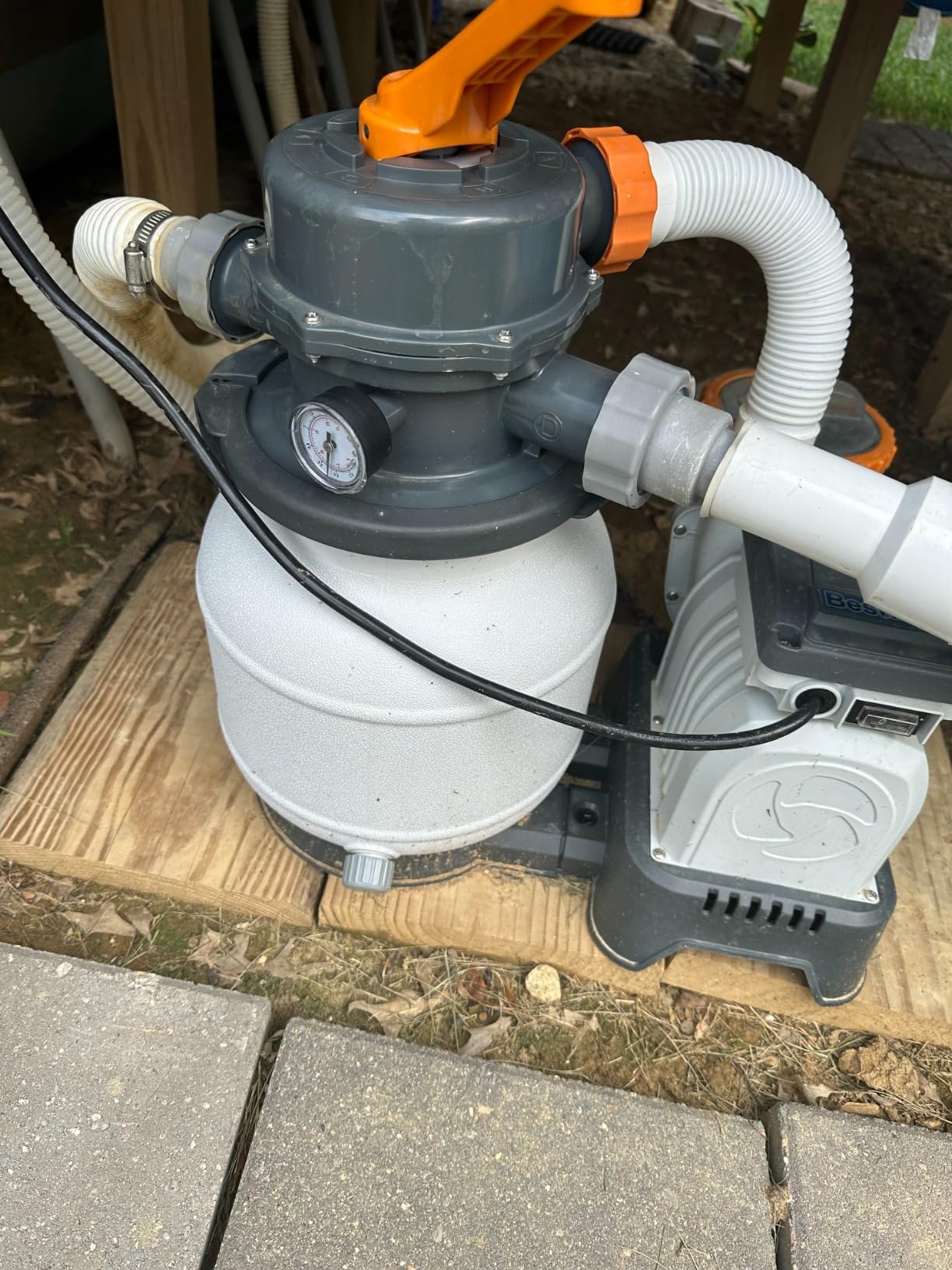 Bestway 58498E Flowclear 1500 Gallon Sand Filter Pool Pump for Above Ground 300 to 11,200 Gallon Swimming Pools with Adapter (Sand is Sold Separately) customer photo 1