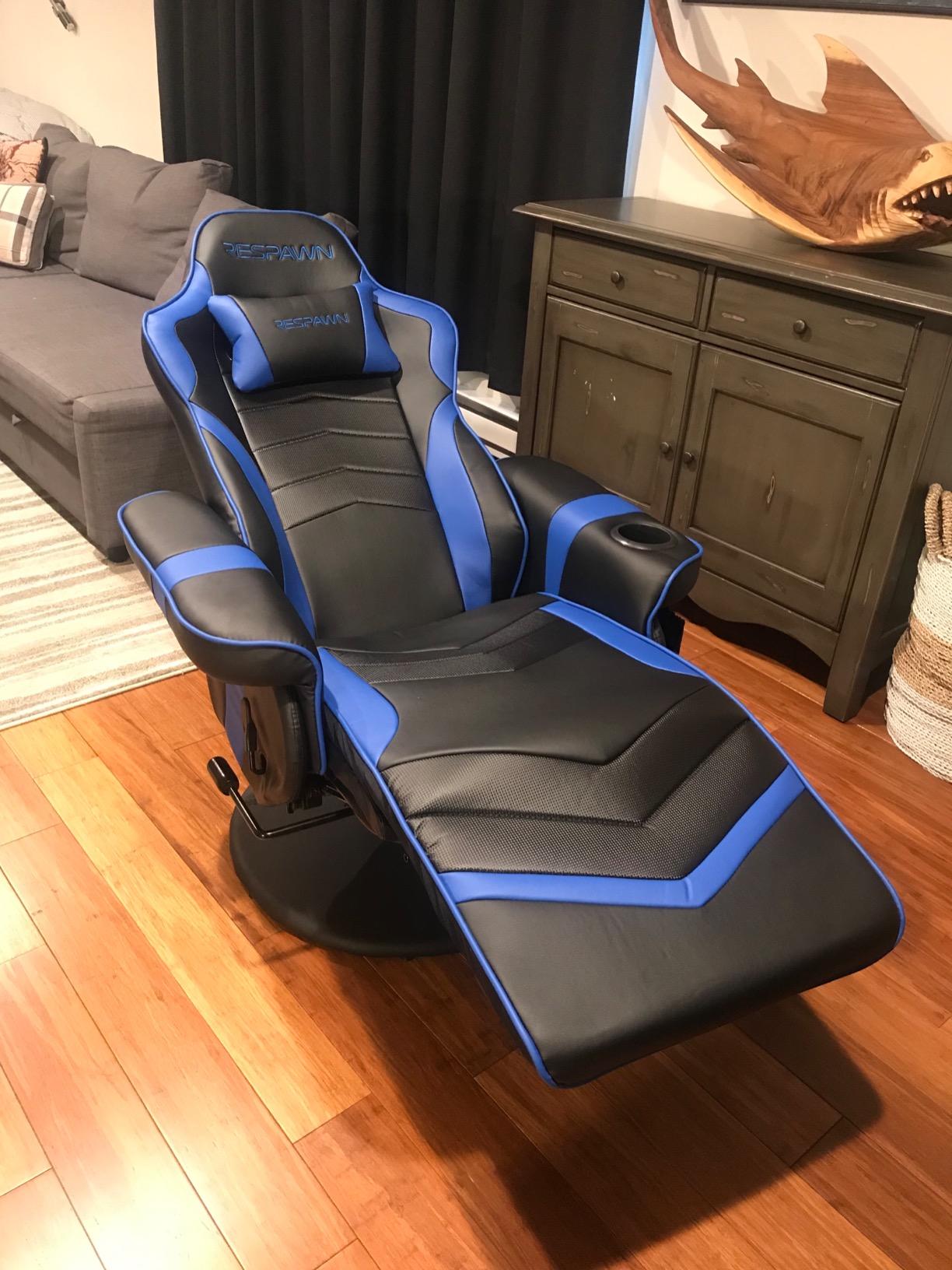 Respawn 900 Gaming Recliner Chair with Footrest, Cup Holder and Swivel customer photo 1