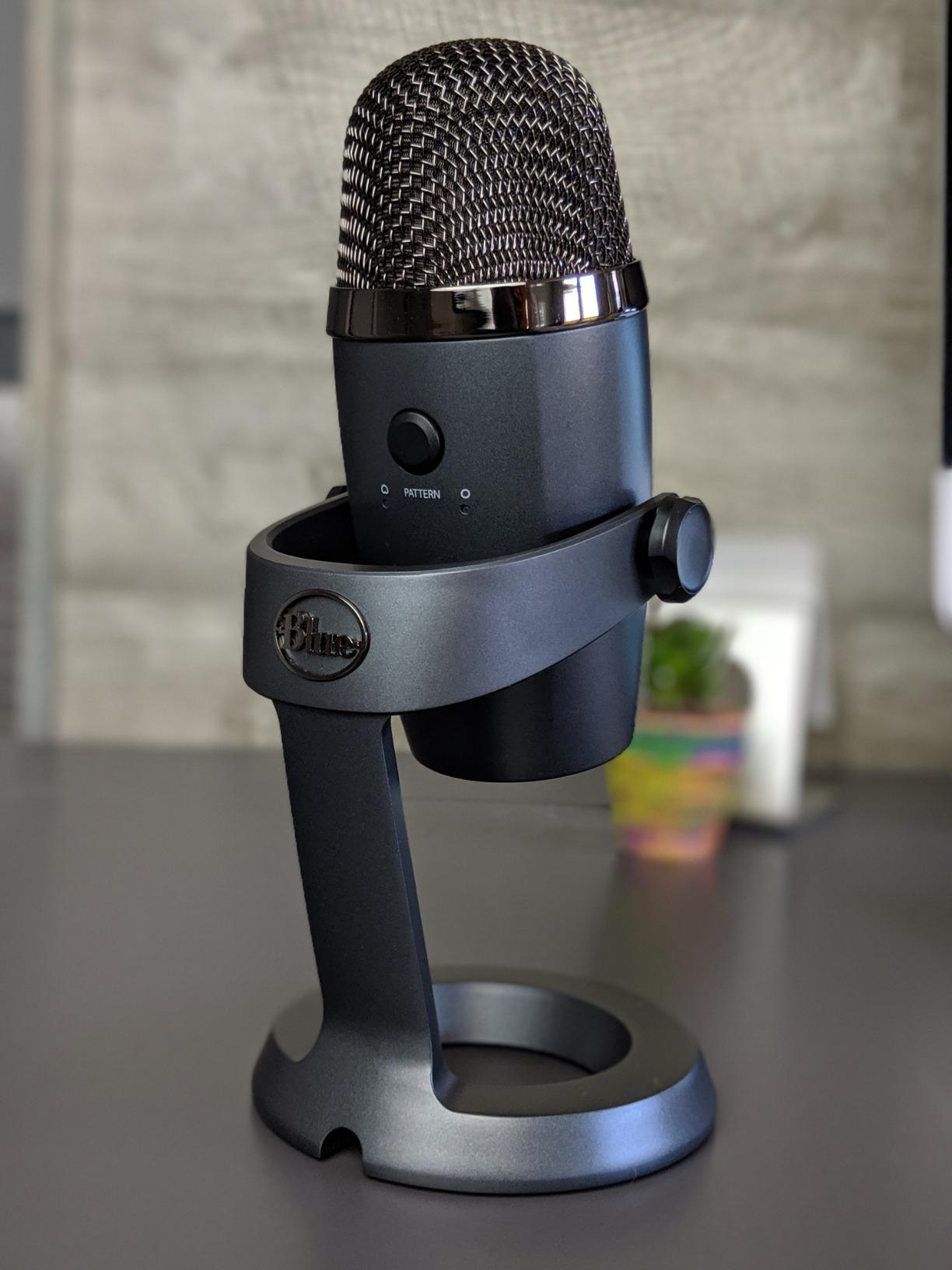 Logitech for Creators Blue Yeti Nano USB Microphone for Gaming, Streaming, Podcasting, Twitch, YouTube, Discord, Recording for PC and Mac, Plug & Play -Blackout customer photo 2