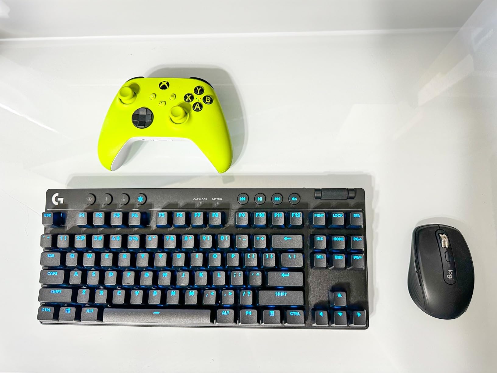 Logitech G PRO Mechanical TKL Tenkeyless Gaming Keyboard (Clicky) - Black customer photo 2