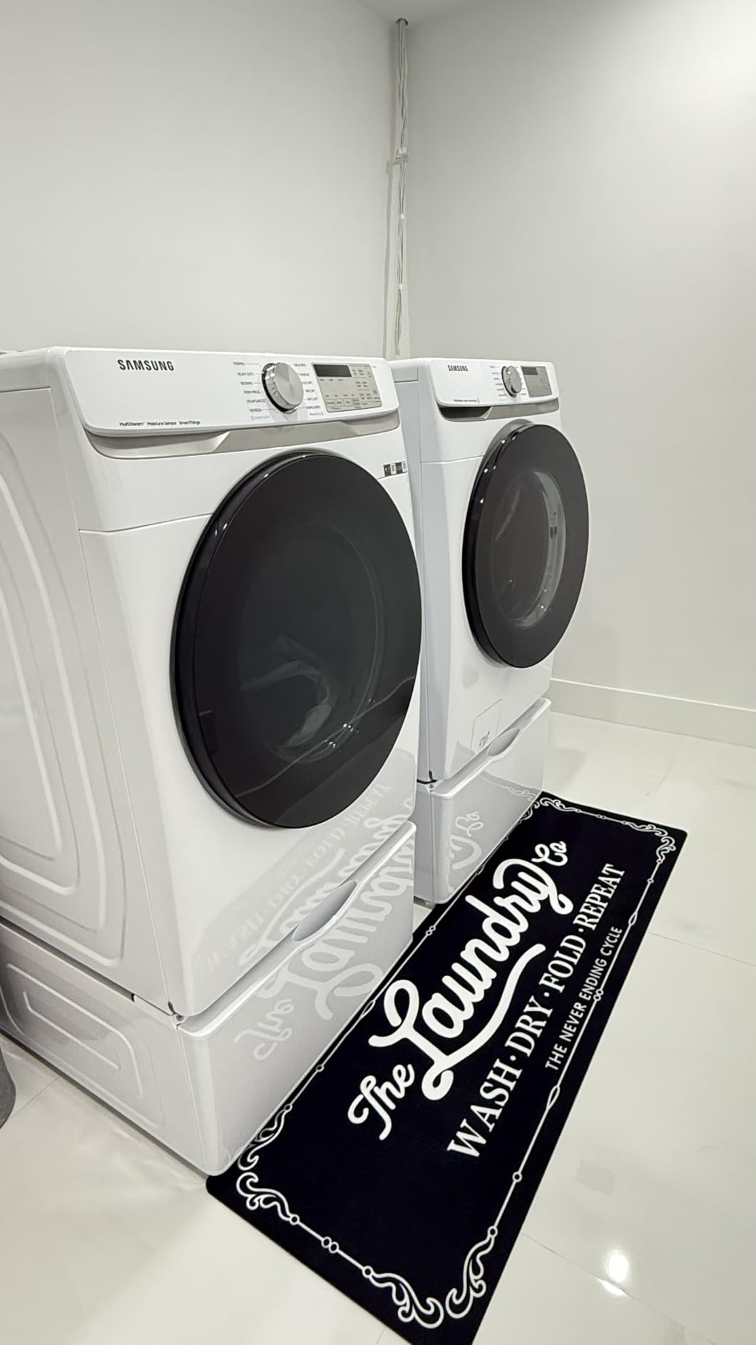 SAMSUNG 27-Inch Washer Dryer Pedestal Stand w/ Pull Out Laundry Storage Drawer, Stainless Steel, WE402NW/A3, White customer photo 2