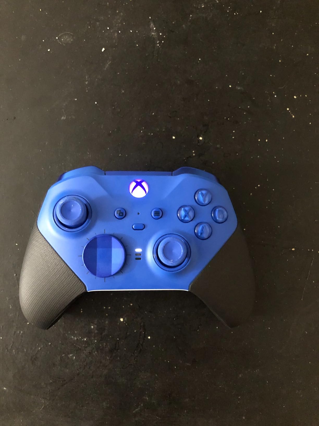 Xbox Wireless Gaming Controller | Elite Series 2 | Black | Consoles, PCs, TVs, mobile, and more | Adjustable Thumbsticks | Trigger Locks customer photo 1