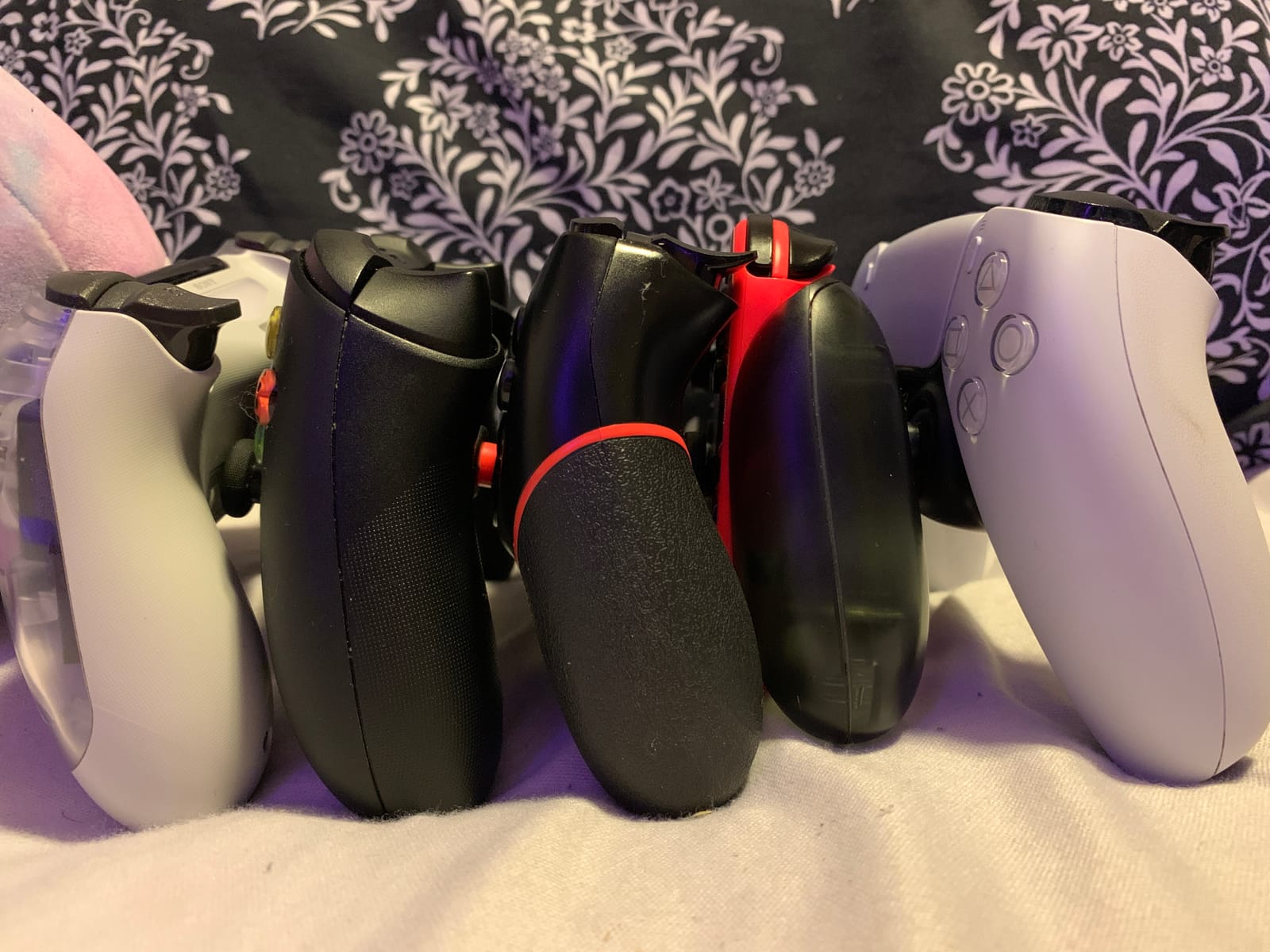 Diswoe Wireless Pro Controller for Switch 1/Switch 2/Lite/OLED/PC customer photo 1