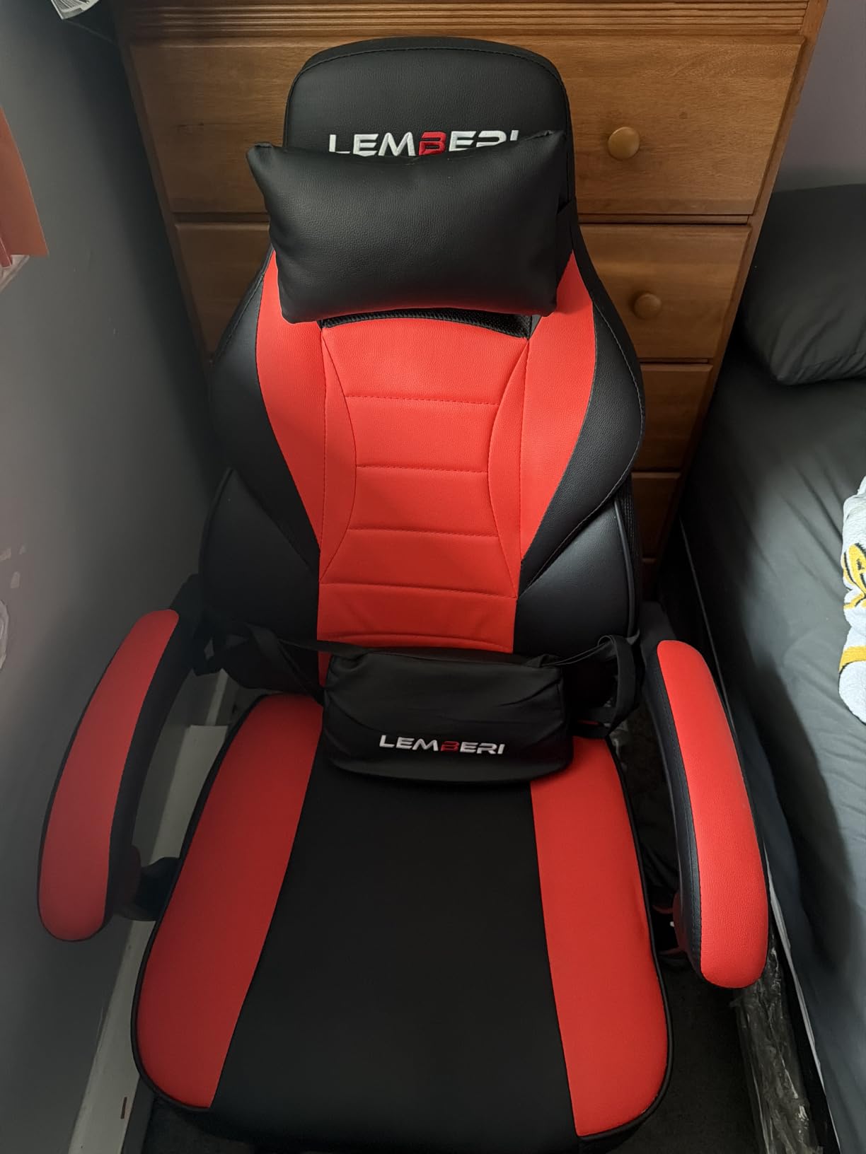 LEMBERI Ergonomic Gaming Chair with Footrest, 400lb Weight Capacity, Gray customer photo 2