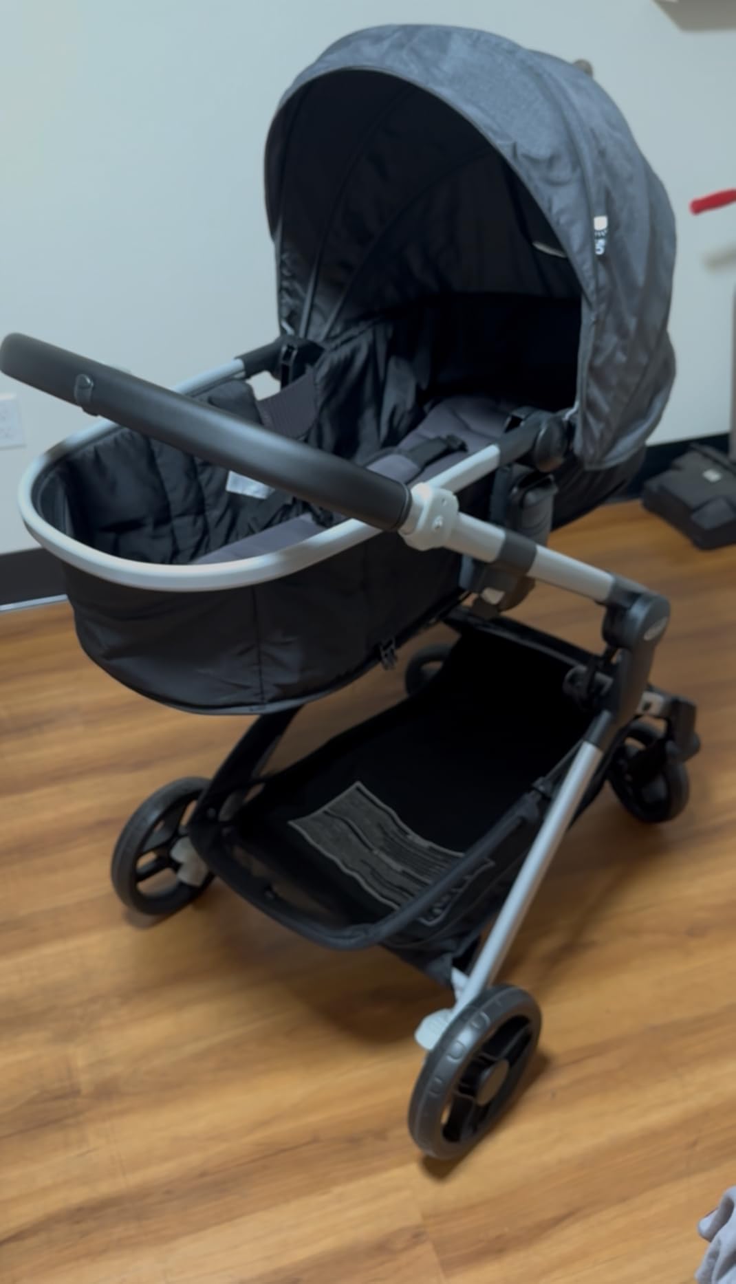 Graco Modes Nest Travel System, 3-in-1 Modular Carseat Stroller Combo, Includes the SnugRide DLX Infant Car Seat and Baby Stroller, Adjustable Slide2Me Car Seat Carrier to Toddler Stroller, Sullivan customer photo 1
