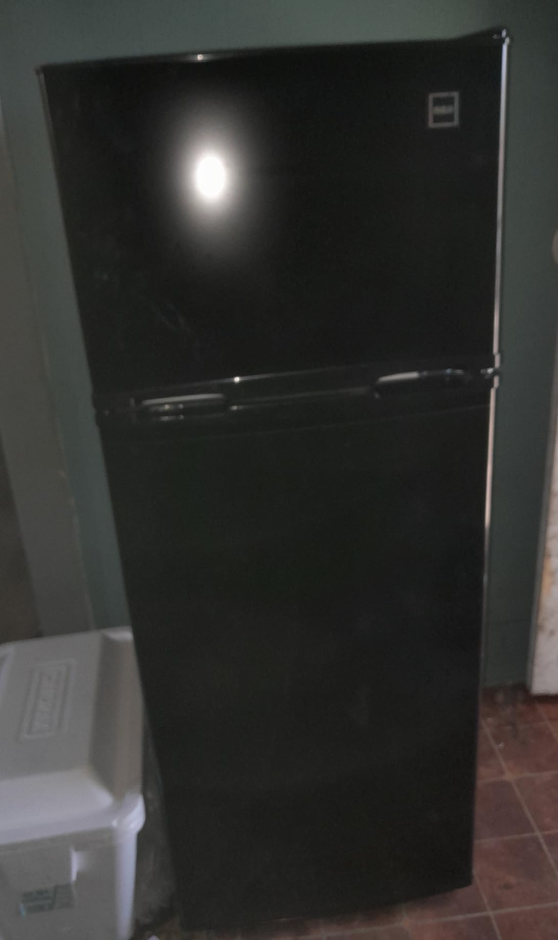 ARCTIC CHEF ACFR741WHITE6COM Apartment Size Large Compact Fridge, 7.5, White customer photo 1
