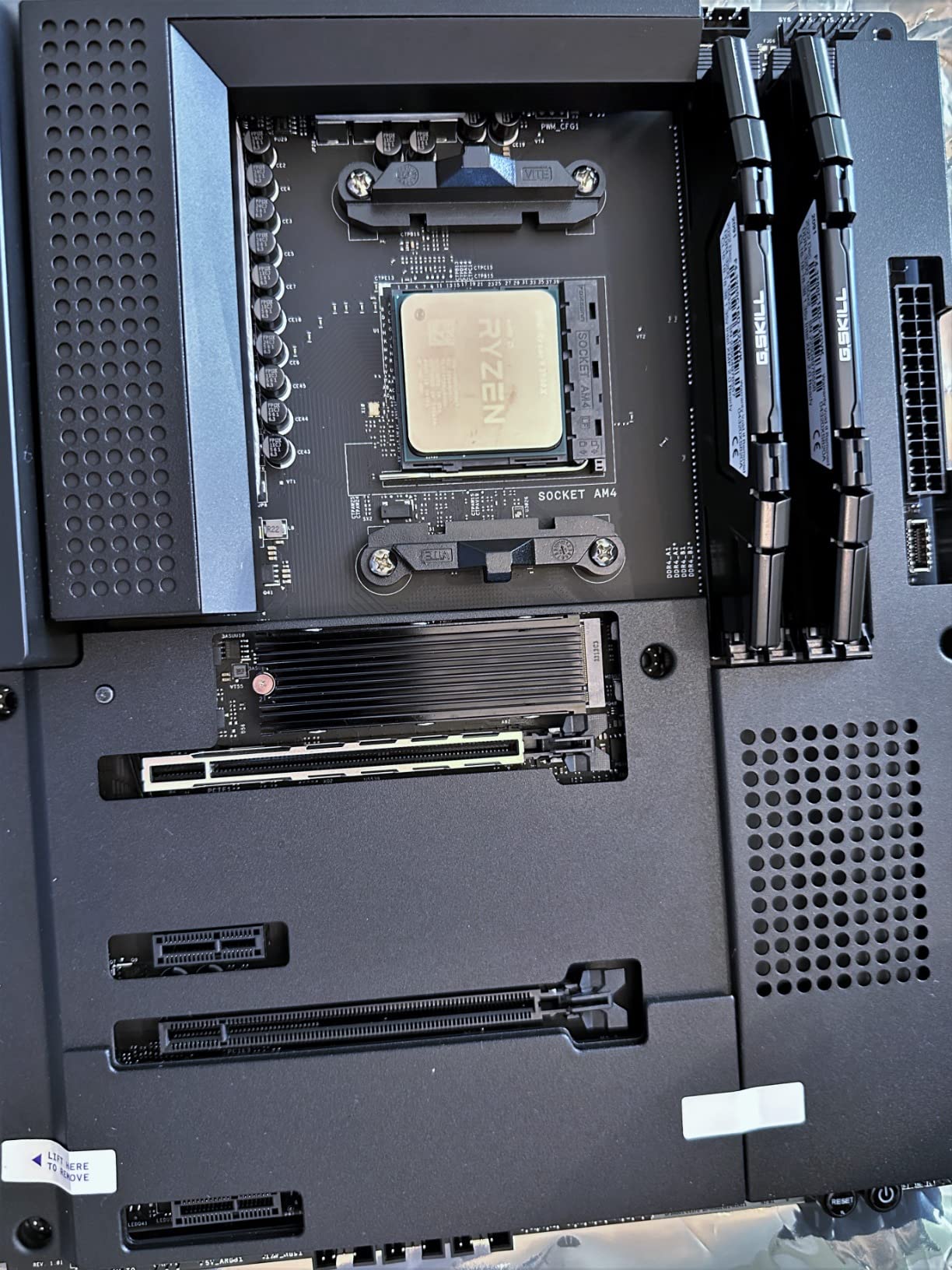 AMD Ryzen 9 5900X 12-core, 24-Thread Unlocked Desktop Processor customer photo 2