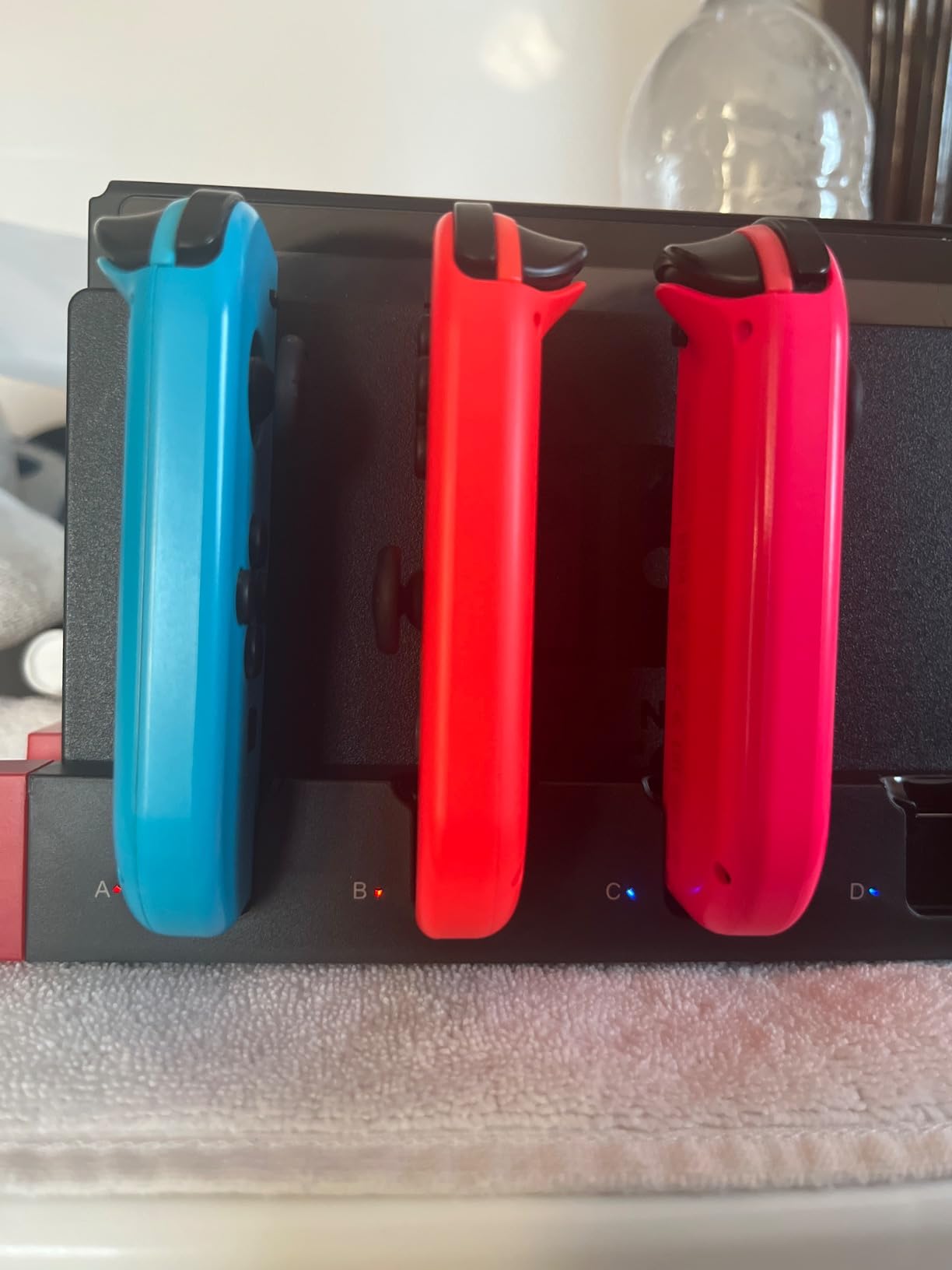Switch Controller Charger Dock for Nintendo Switch 1/OLED for 4 Joy-Cons customer photo 2