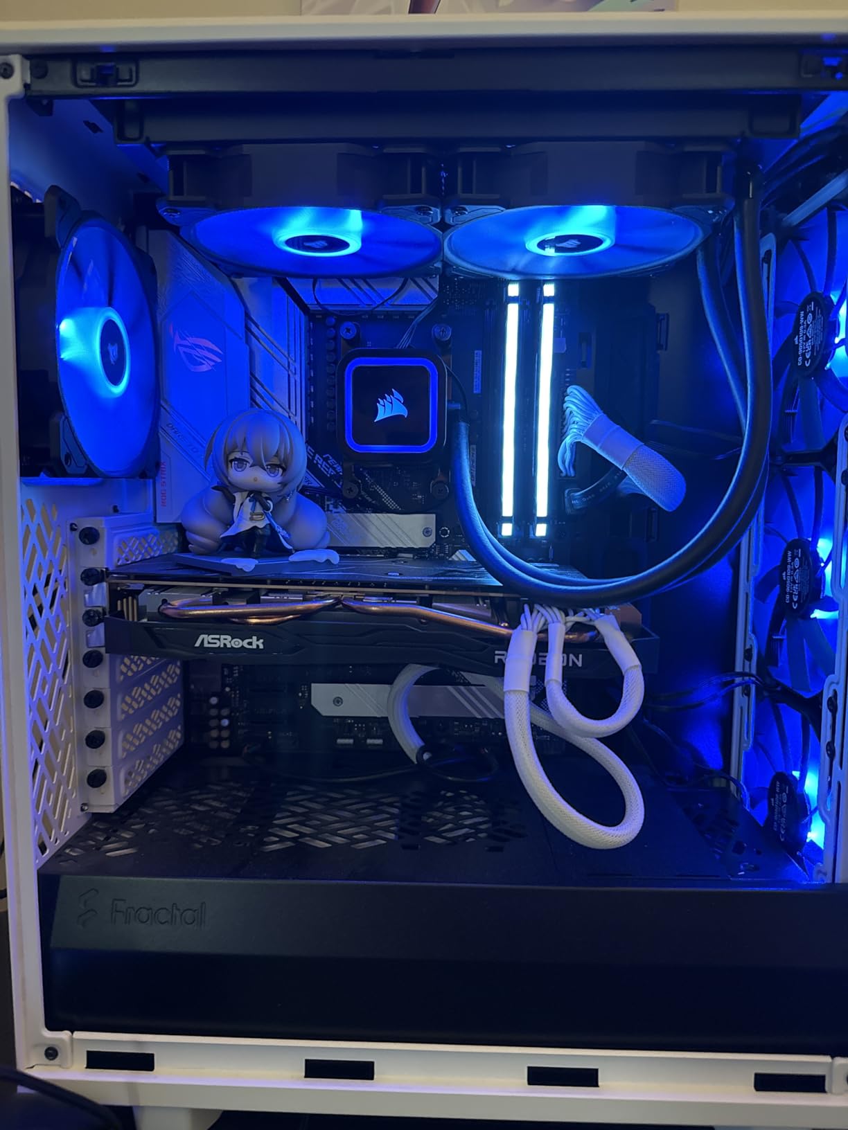 CORSAIR Vengeance RGB PRO DDR4 RAM 32GB (2x16GB) 3600MHz CL18-22-22-42 1.35V Intel AMD Desktop Computer Memory - Black (CMW32GX4M2Z3600C18) customer photo 1