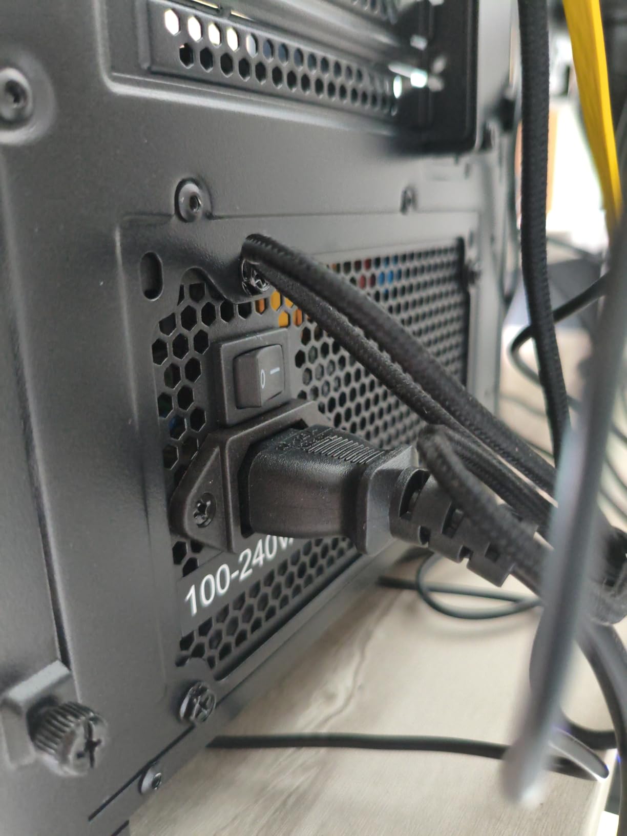 Segotep 650W ATX Power Supply, 80 Plus Gold Certified customer photo 2