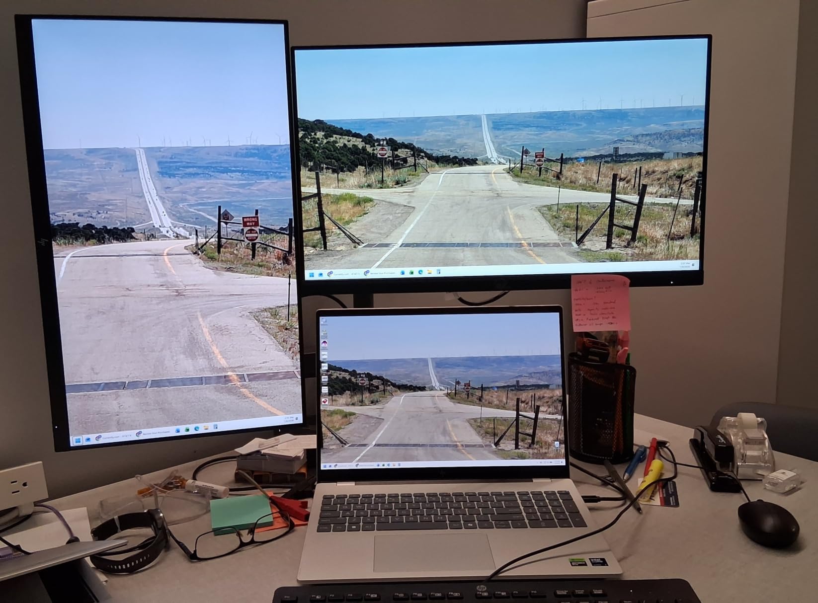 HUANUO 17-32 Inch Dual Monitor Stand, Stacked Monitor Mount, Monitor Arms for 2 Monitors, Ergonomic Adjustable Tilt/Swivel/Rotate, Weight Max 19.8 lbs, VESA 75/100mm customer photo 1