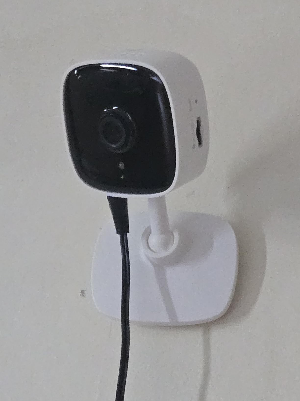 Tapo 1080P Indoor Security Camera, Baby Monitor, Dog Camera, Wired, C100 customer photo 2