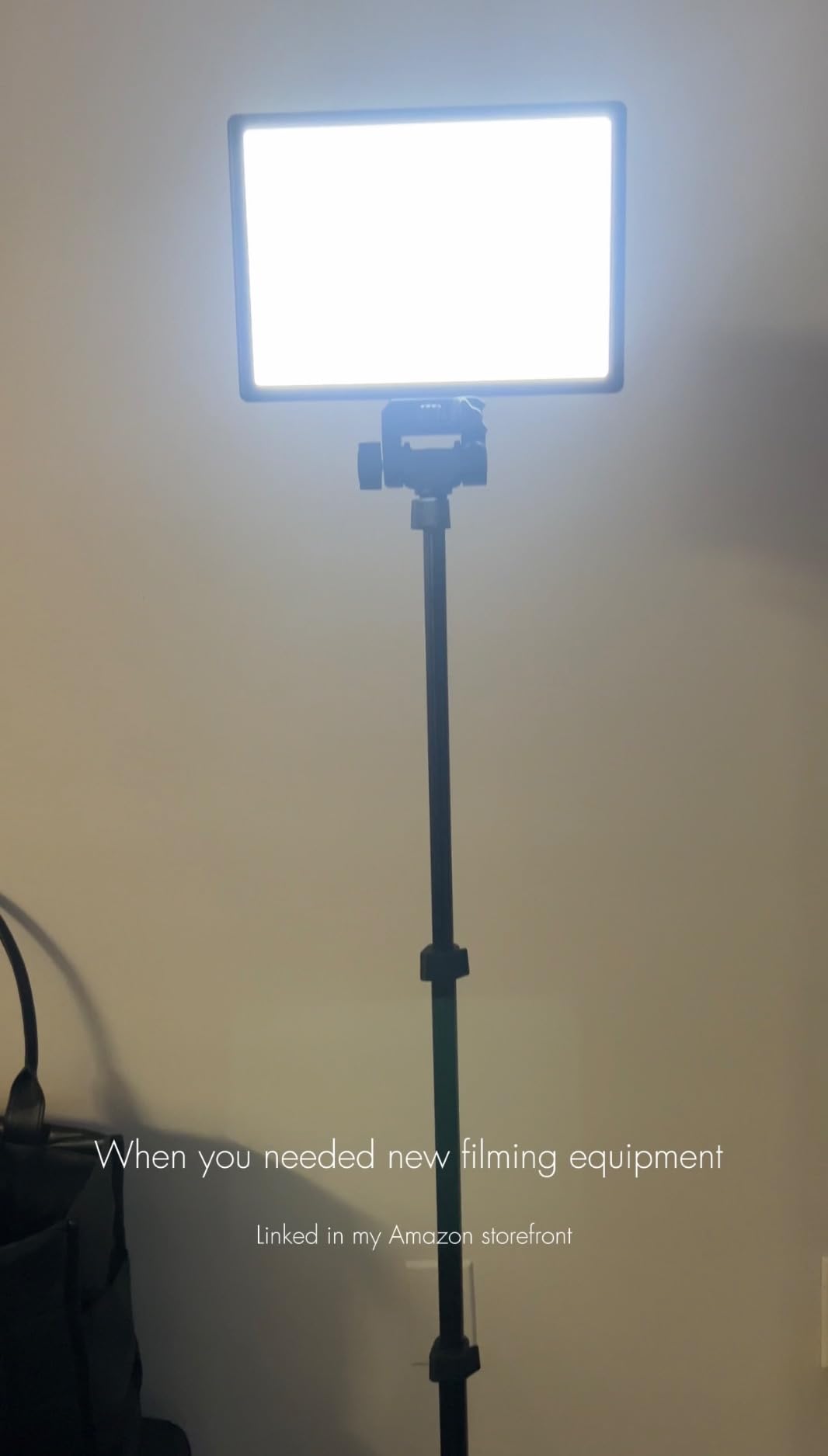 NEEWER LED Video Soft Light Panel,19.5W Ultra Slim Dimmable Bi Color Studio Camera Light with 2PCS 4000mAh Built in Lithium Batteries, 3200-5600K CRI95+ for Photography Video Recording Live Streaming customer photo 2