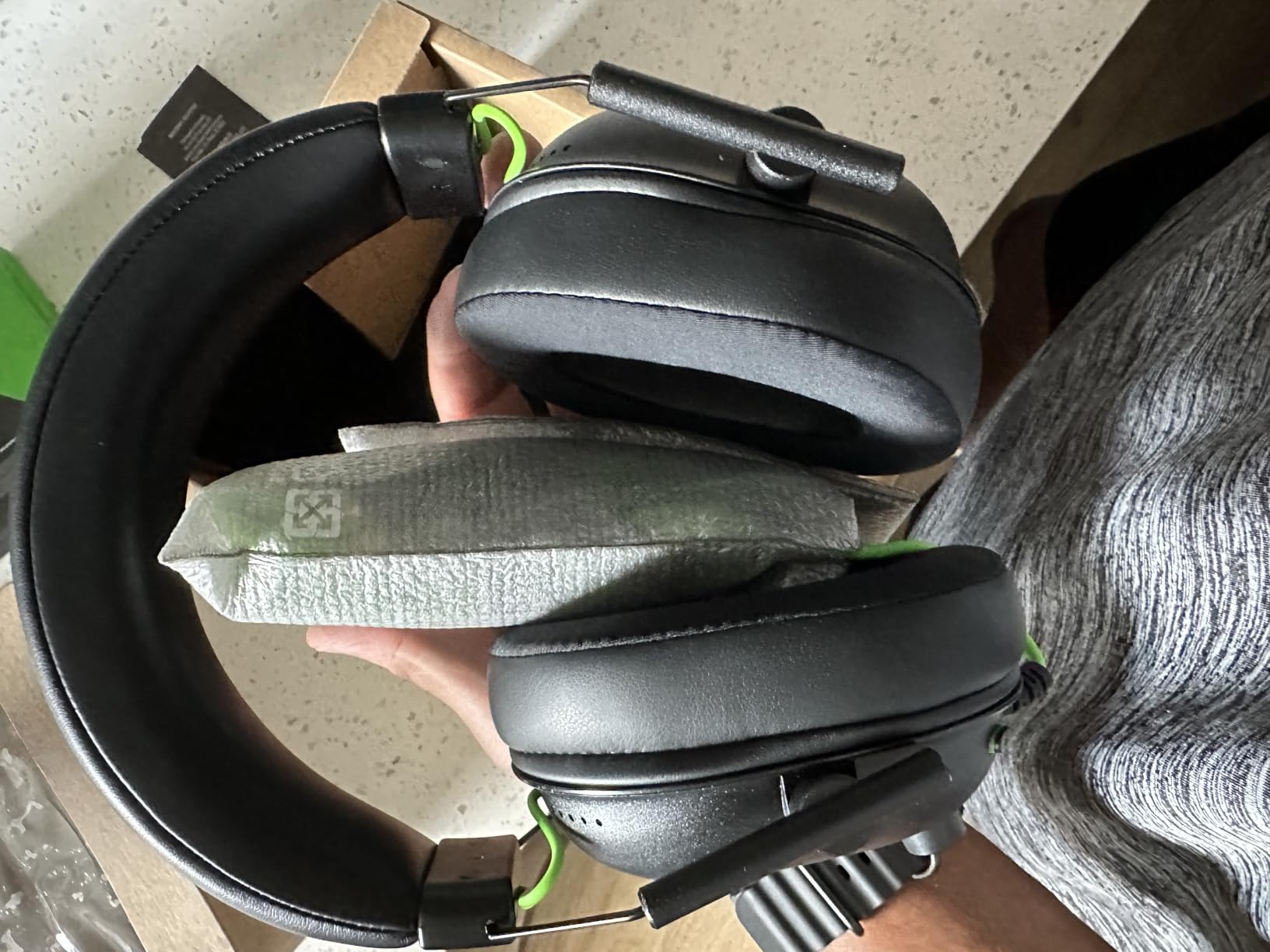 Razer BlackShark V2 X Gaming Headset: 7.1 Surround Sound - 50mm Drivers - Memory Foam Cushion - For PC, PS4, PS5, Switch - 3.5mm Audio Jack - Black customer photo 1