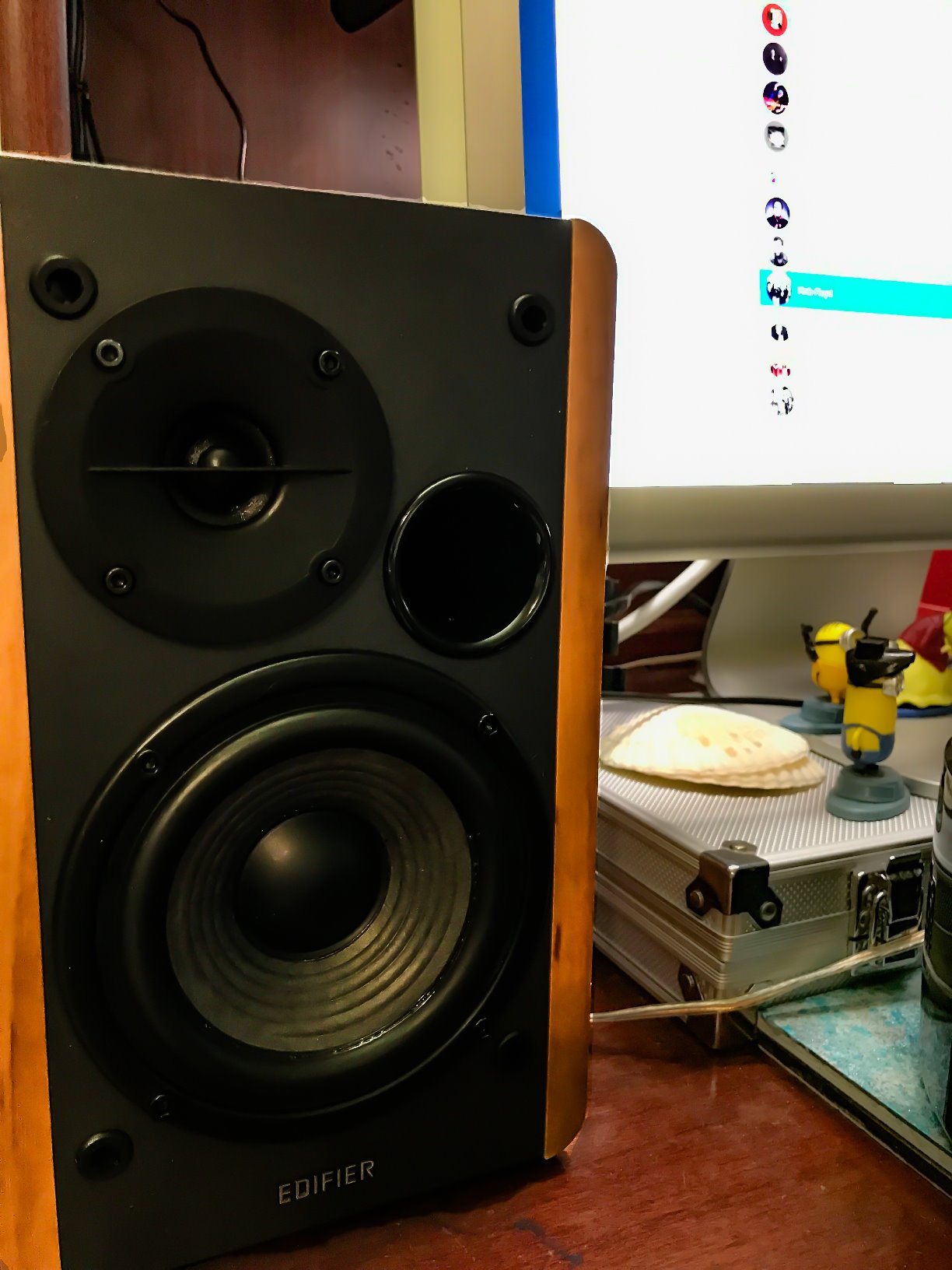 Edifier R1280DBs Active Bluetooth Bookshelf Speakers - Optical Input - 2.0 Wireless Studio Monitor Speaker - 42W RMS with Subwoofer Line Out - Wood Grain customer photo 2