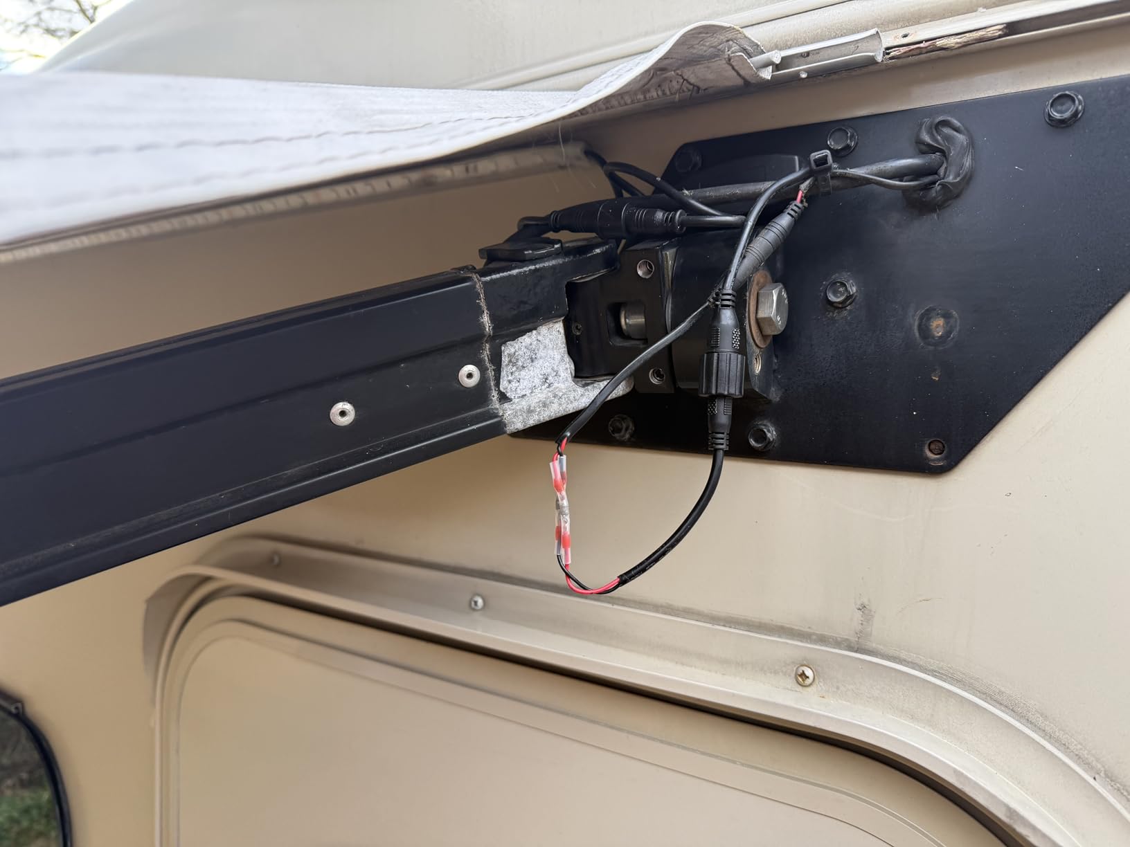 LATCH.IT 12V RV Awning Lights | 20-Foot V2.1 RV Awning LED Light Strip DIY-Kit | RGB RV LED Lights Exterior IP68 Water-Resistant | The Original & Most-Complete Camper Awning Lights in The Market customer photo 2