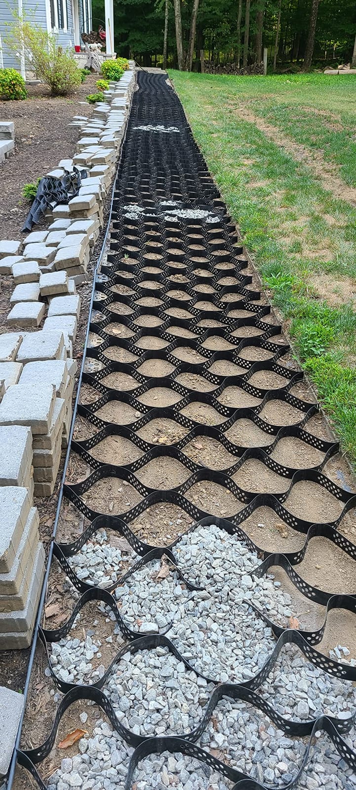 Happybuy Geo Grid Ground Grid 9x17 ft, Geo Cell Grid 4 Inch Thick, Gravel Grid HDPE Material, Ground Stabilization Grid 1885 LBS Per Sq, Tensile Strength Gravel Ground Grid for Slope Driveways, Garden customer photo 2