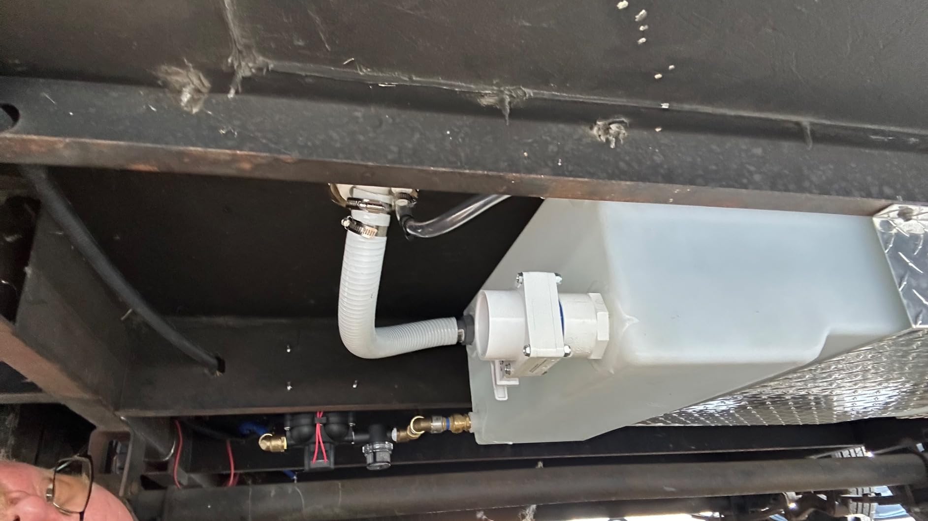 Class A Customs | Under Mount 30 Gallon RV Concession Fresh and Gray Water Holding Tank | UM-3000 customer photo 2