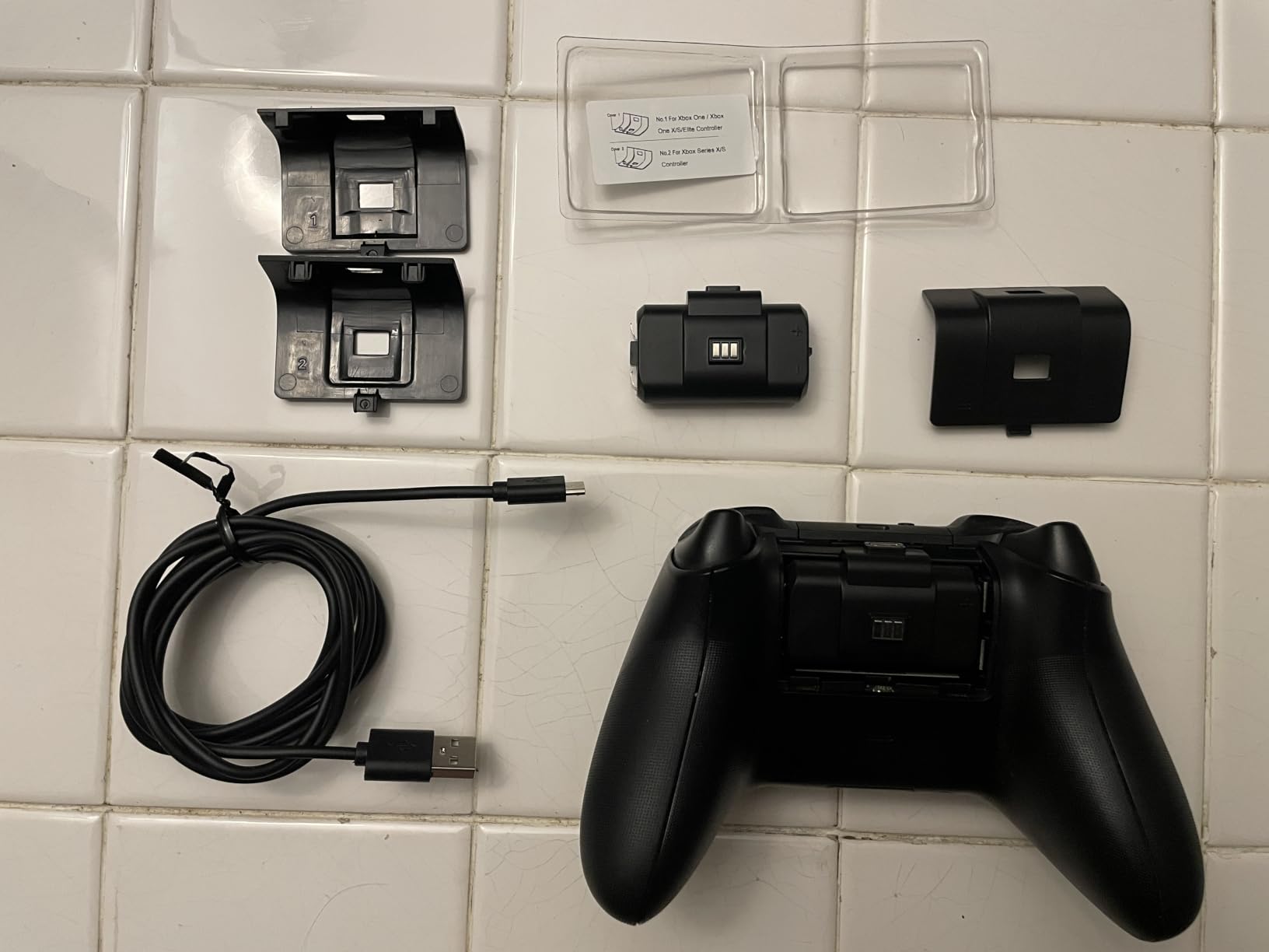 6amLifestyle Rechargeable Xbox Controller Battery Pack, Play and Charge Kit Compatible with Xbox Series X|S, Xbox One S X Elite Controllers,2 Pack NiMH Batteries with 4 Covers & Micro USB Cable, Black customer photo 1