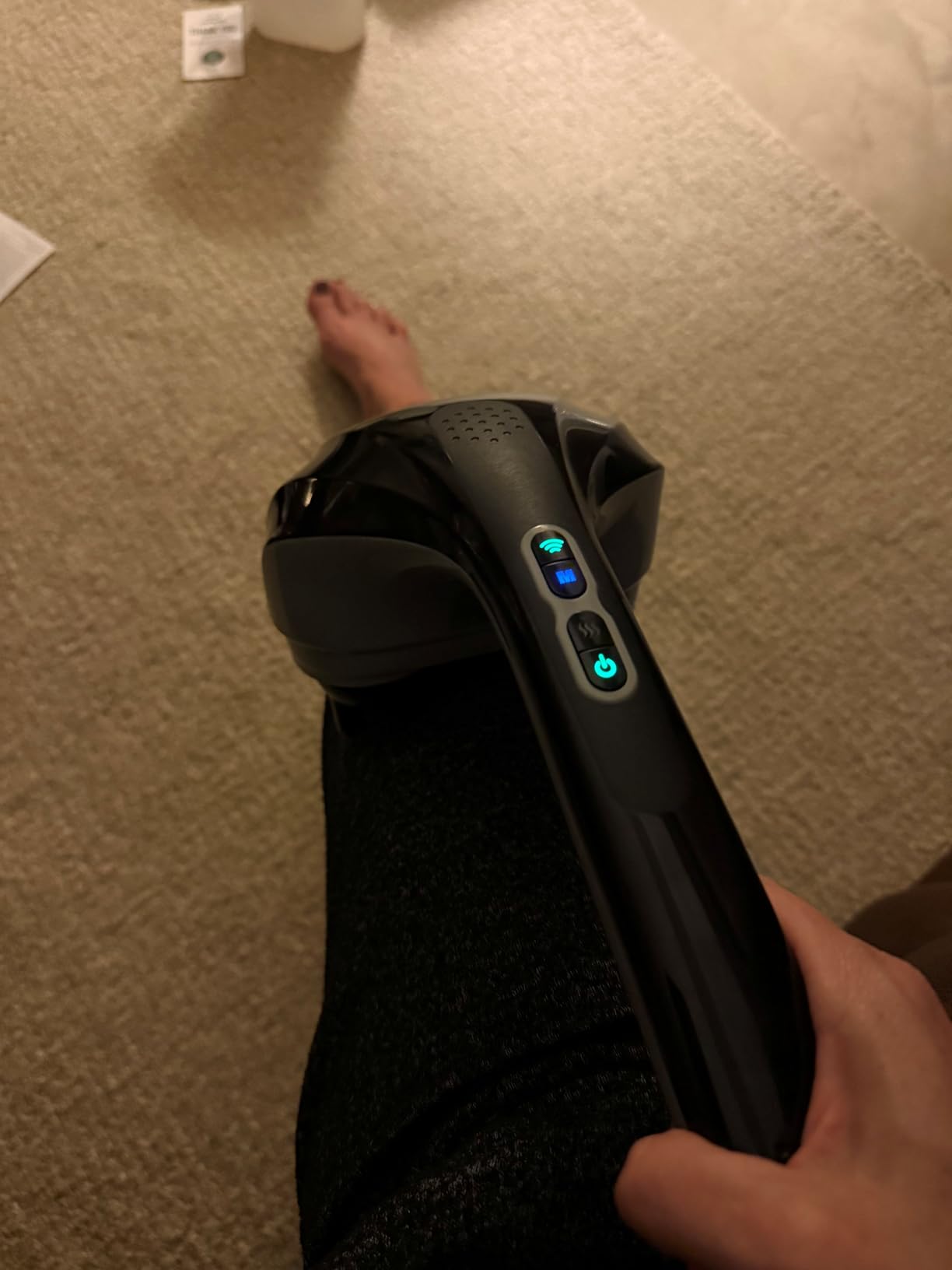 Snailax Cordless Handheld Back Massager with Heat, Percussion, Rechargeable customer photo 2