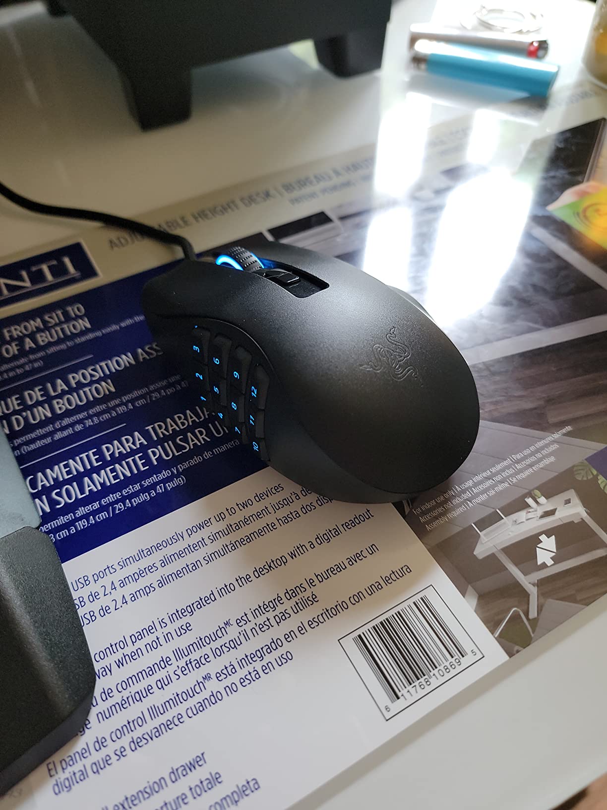 Razer Naga X Wired MMO Gaming Mouse: 18K DPI Optical Sensor - 2nd-gen Optical Switch - Chroma RGB Lighting - 16 Programmable Buttons - 85g - Classic Black customer photo 2