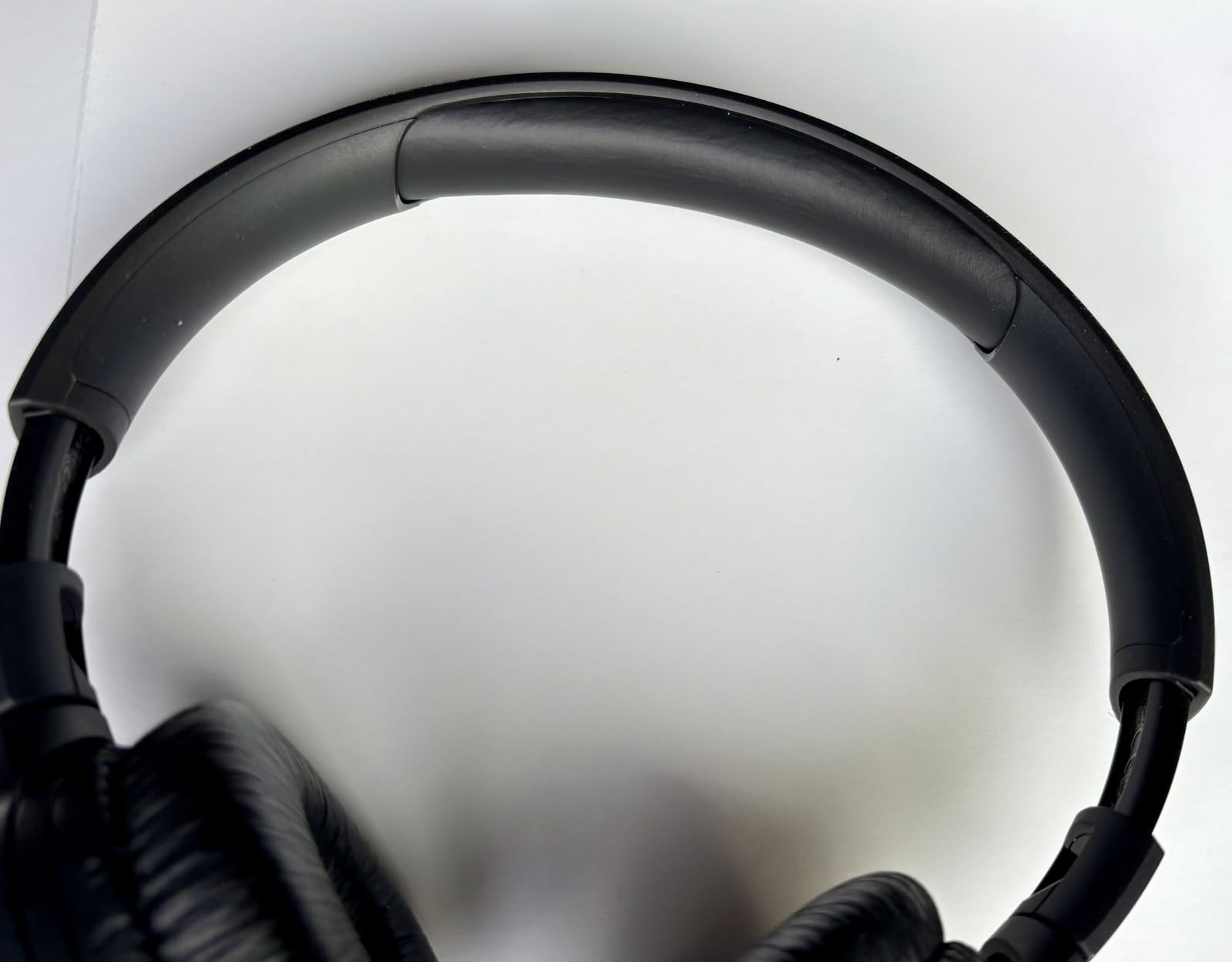 JBL Tune 510BT - Bluetooth headphones with up to 40 hours battery, microphone for call, foldable and comfortable, Android and iOs compatible (Black) customer photo 2