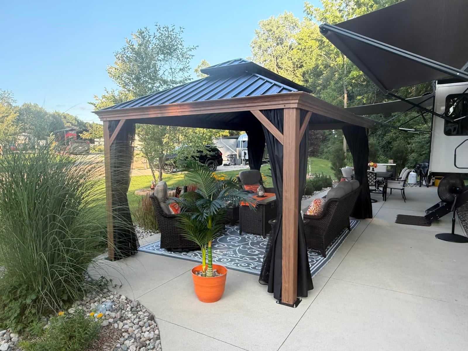 PURPLE LEAF Hardtop Gazebo 12' x 12' with Drainage System, Wood Grain Frame customer photo 1