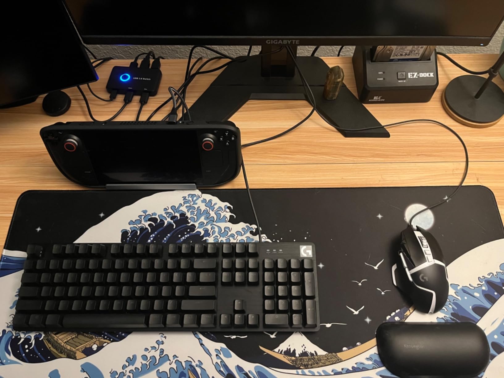 Logitech G413 SE Full-Size Mechanical Gaming Keyboard - Black customer photo 1
