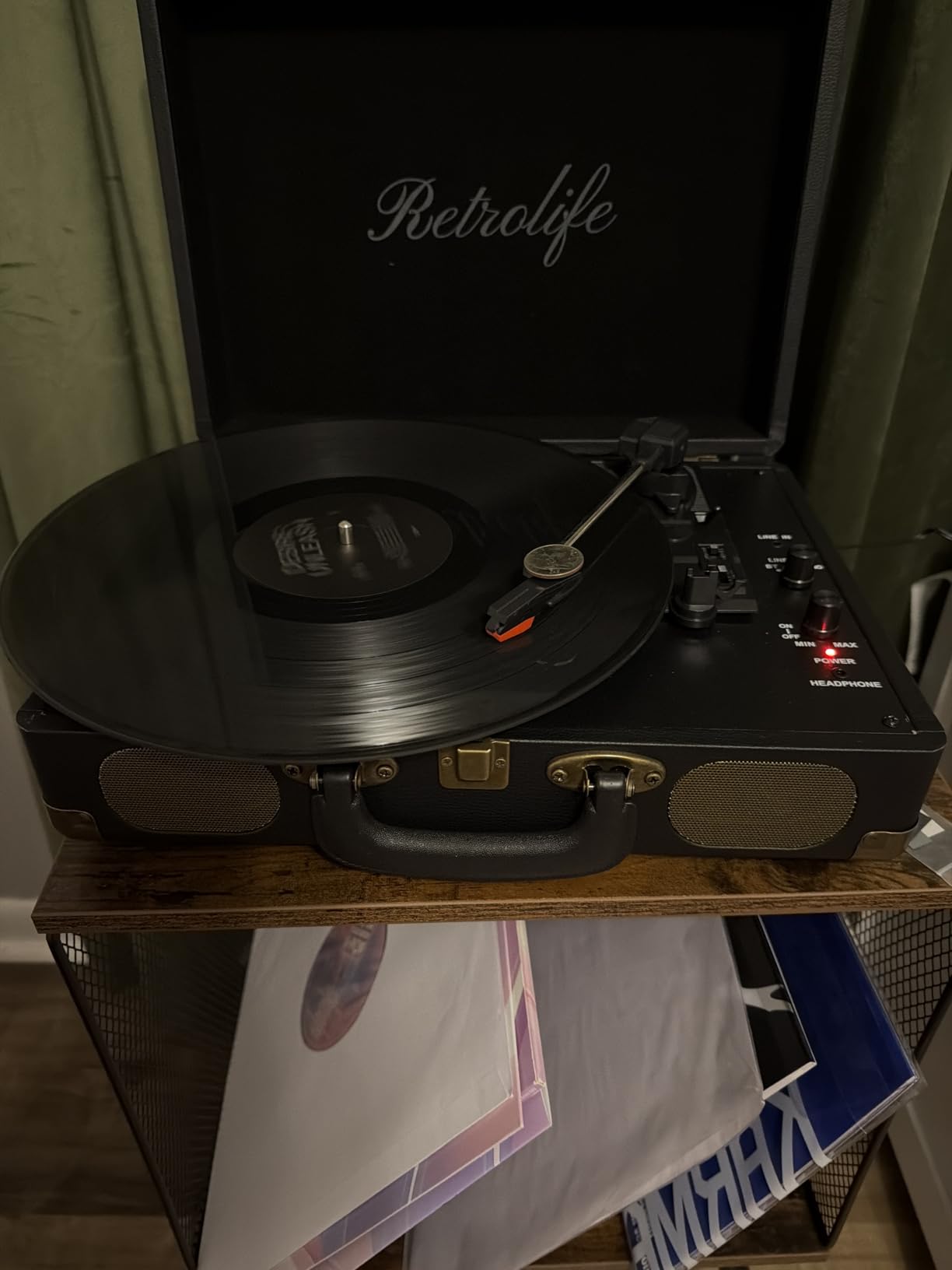 Retrolife® Vinyl Record Player with Speakers, Bluetooth Vinyl Player-Black customer photo 2